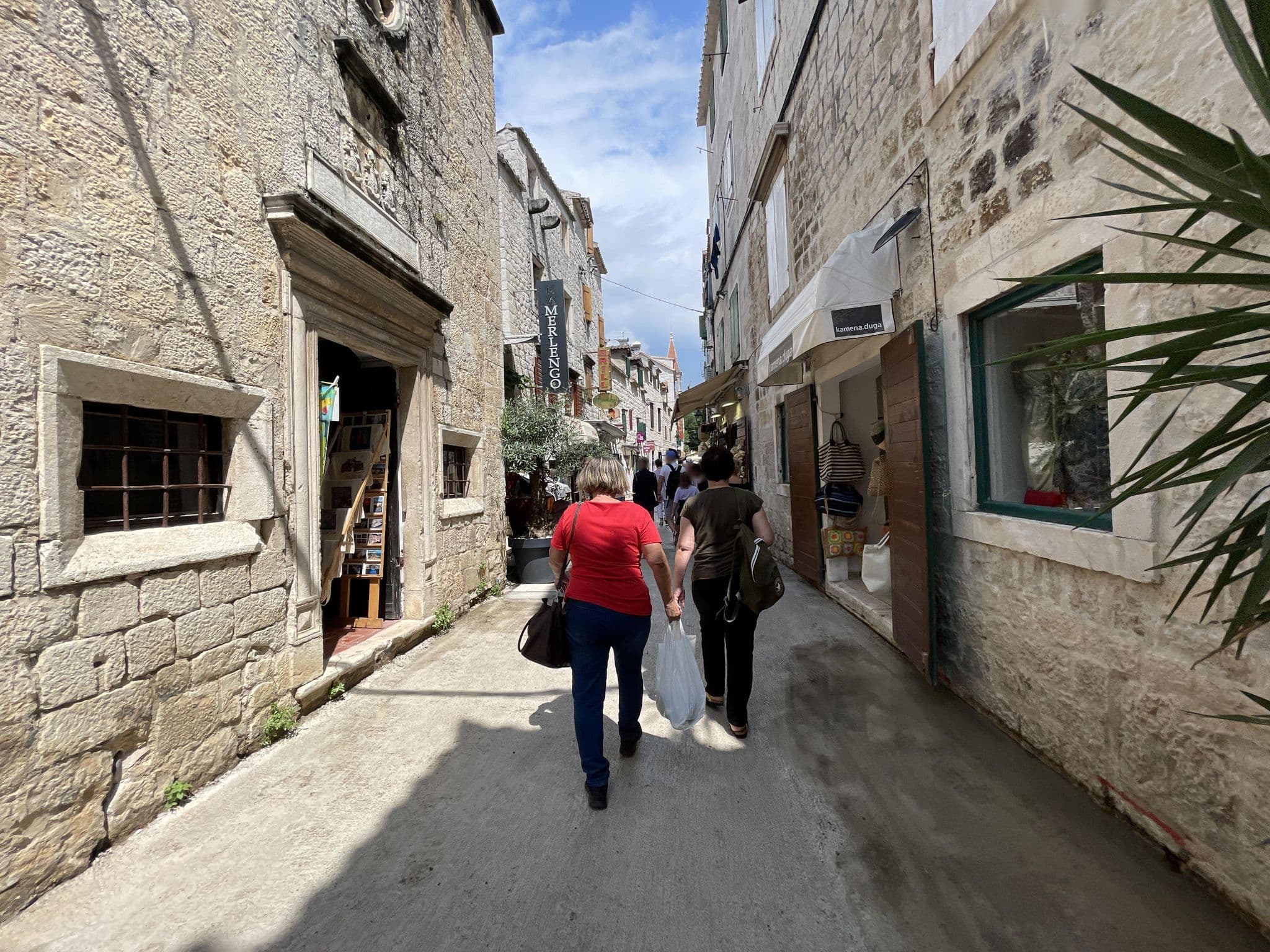 Street view near Villa Luna, Trogir — © filipb (CC BY-SA · Mapillary)