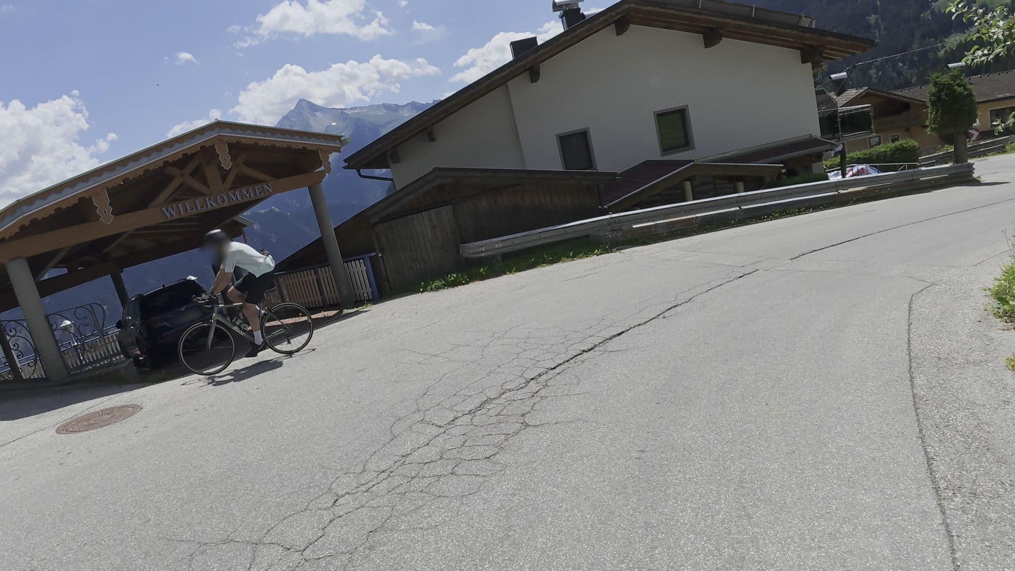 Street view near Hotel Gletscherblick - Hippach im Zillertal, Schwendau — © Guzzi_Franze (CC BY-SA · Mapillary)