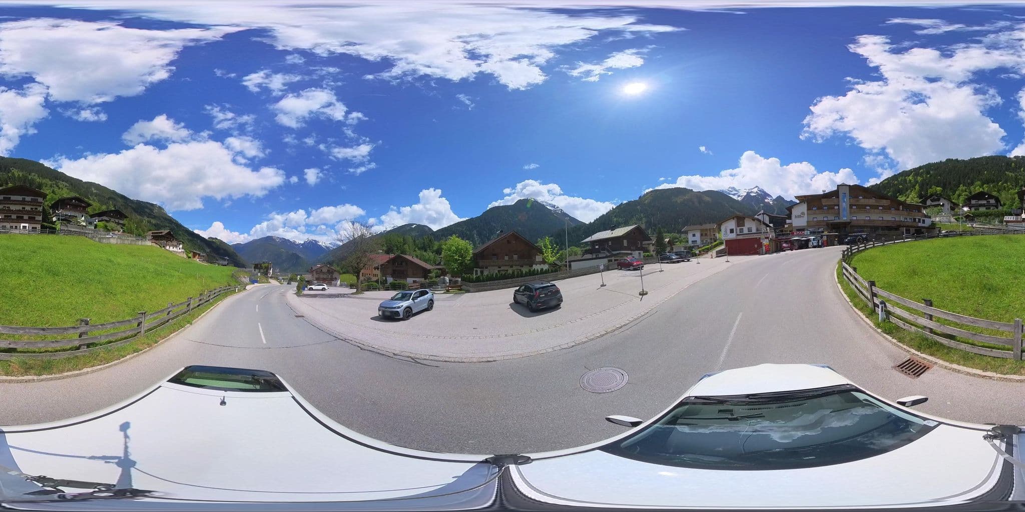 Street view near Chalet Marie, Finkenberg — © osmplus_org (CC BY-SA · Mapillary)