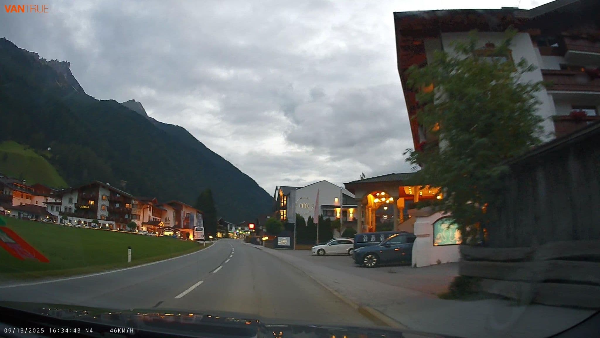 Street view near Hotel Der Stubaierhof - Neustift im Stubaital, Neustift im Stubaital — © fcignat (CC BY-SA · Mapillary)