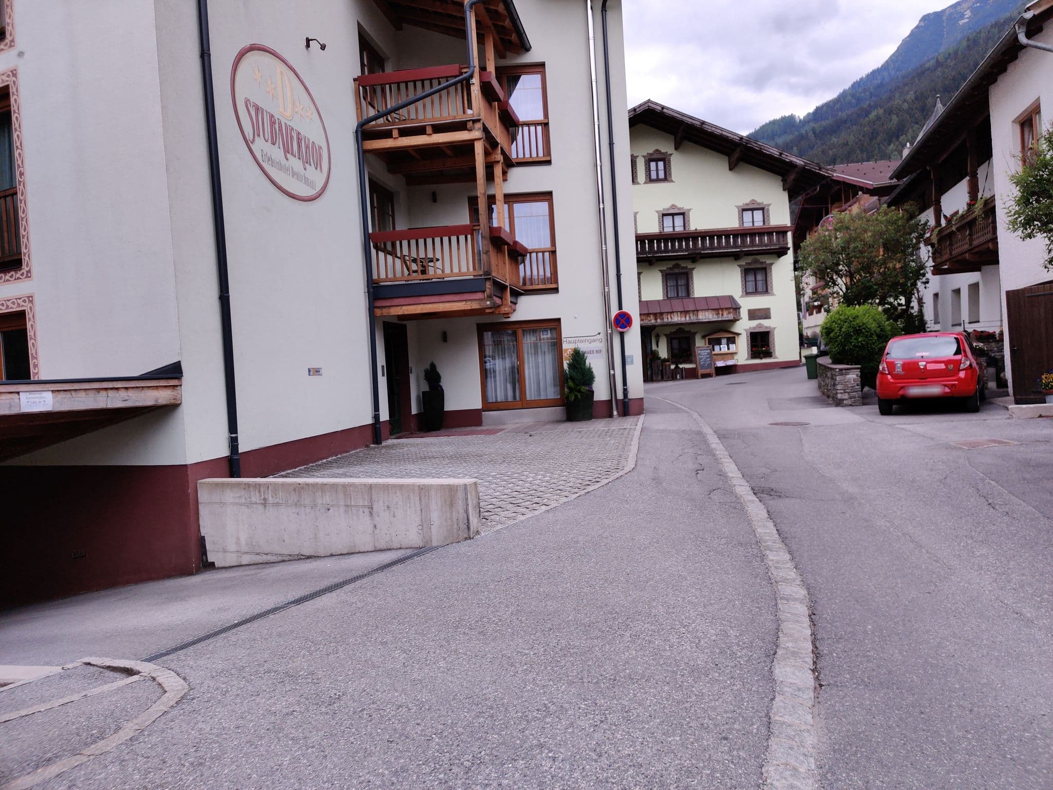 Street view near Das Posthaus - Stubai & Smart Hotel, Fulpmes — © aceini (CC BY-SA · Mapillary)