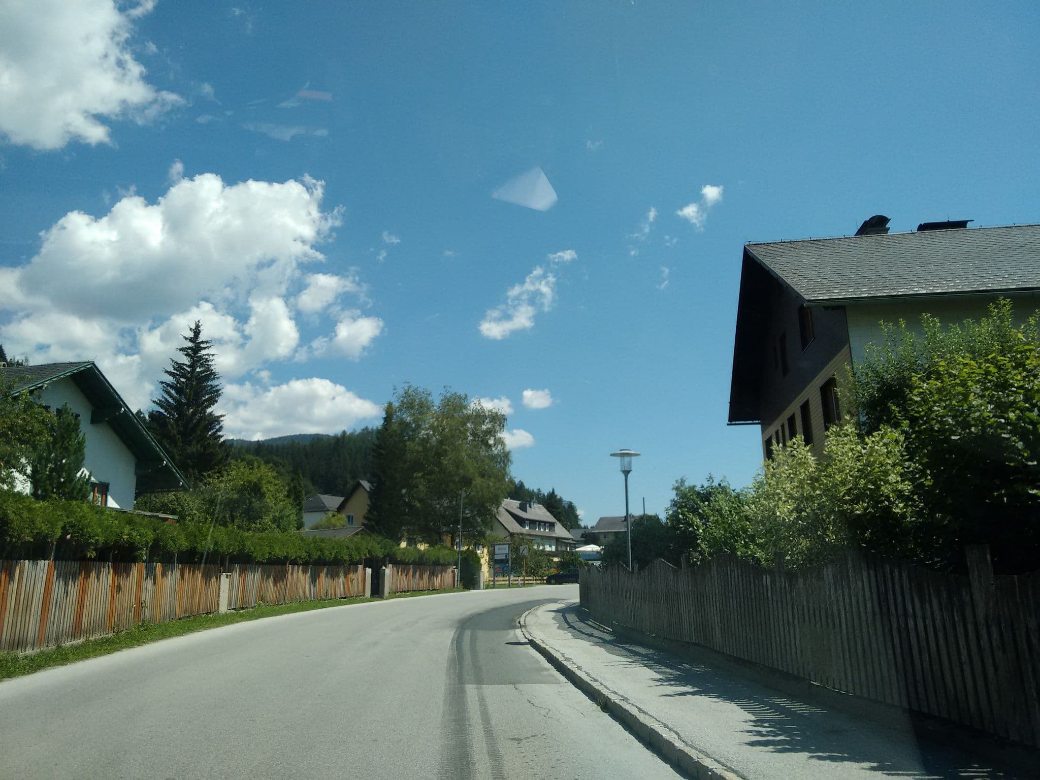 Street view near Haus Lydia, Mitterndorf im Steirischen Salzkammergut — © gzin (CC BY-SA · Mapillary)