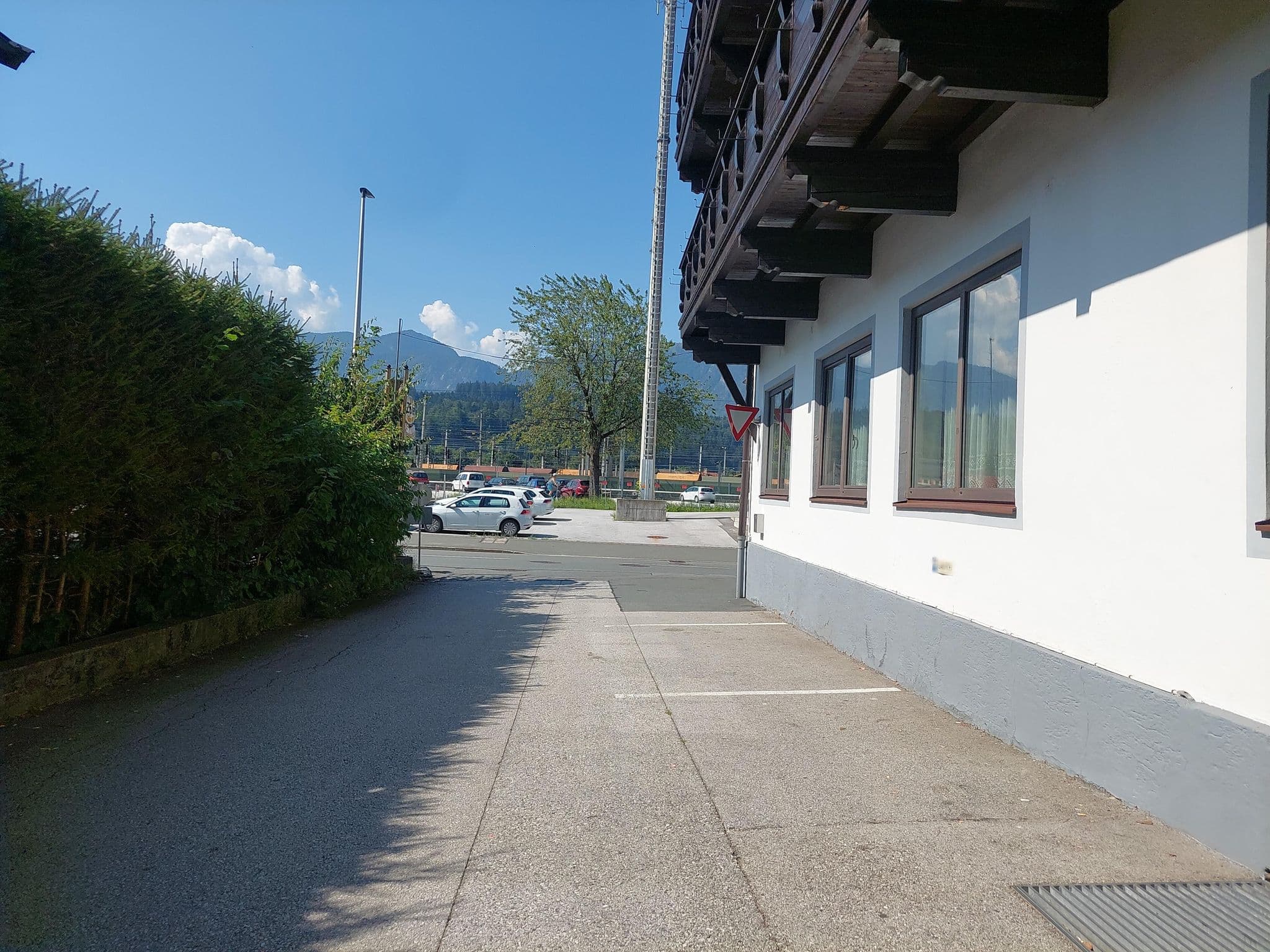 Street view near Hotel Restaurant Linde, Wörgl — © viavista (CC BY-SA · Mapillary)