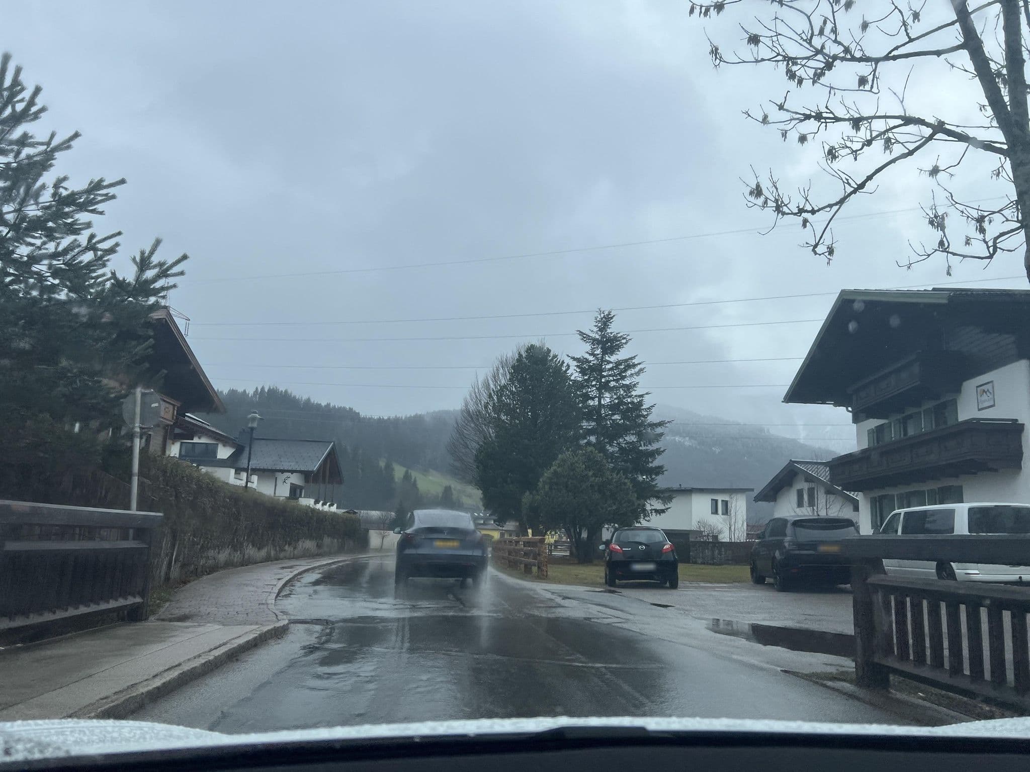 Street view near Alpenzeit Flachau, Altenmarkt im Pongau — © ottor (CC BY-SA · Mapillary)