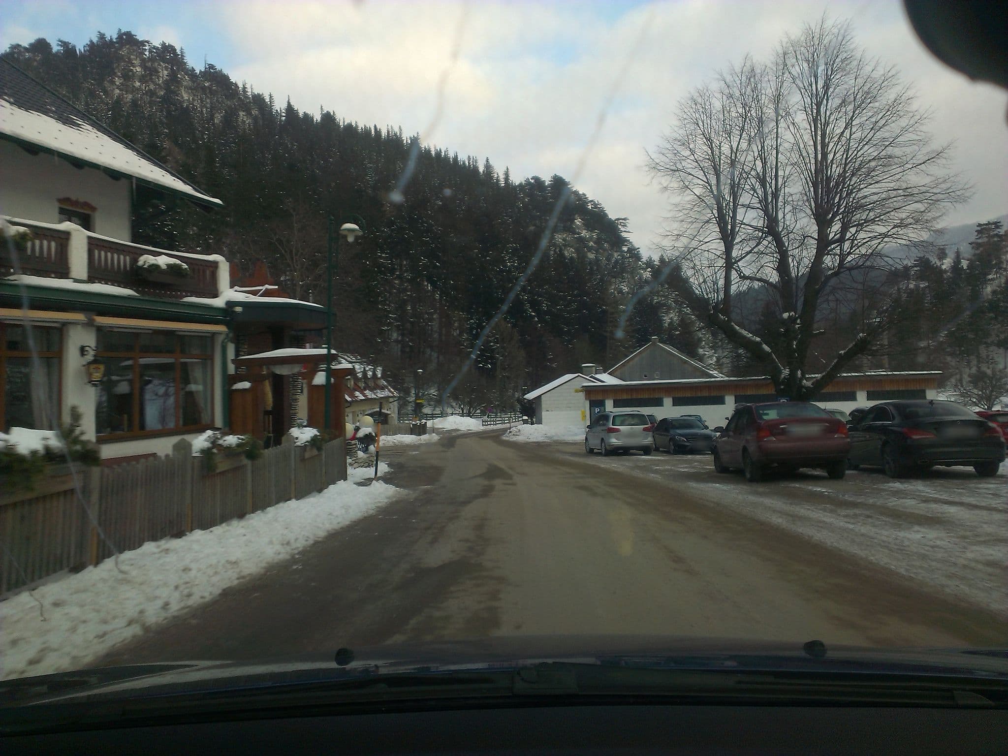 Street view near Hotel-Restaurant Forellenhof, Puchberg am Schneeberg — © segi (CC BY-SA · Mapillary)