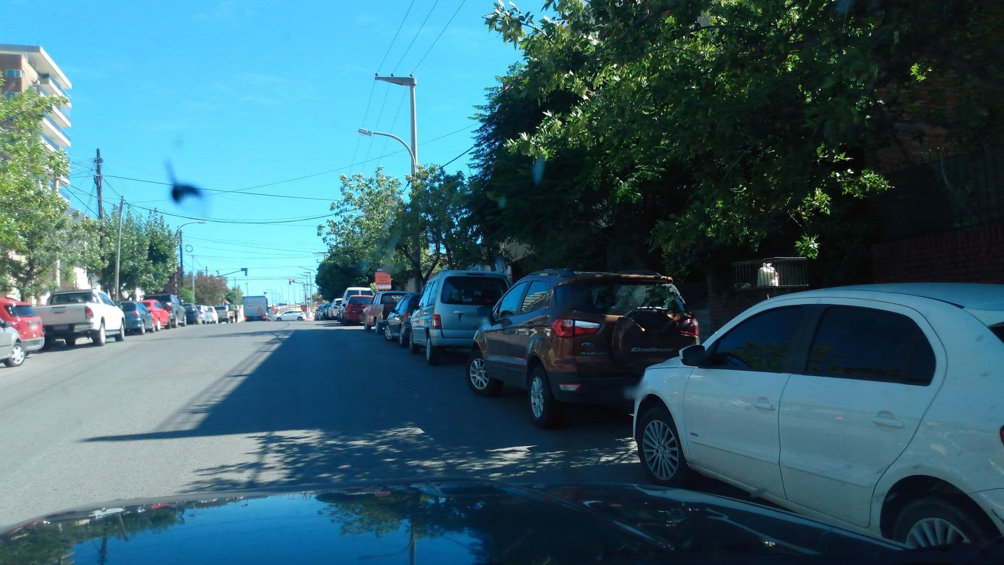 Street view near Tercer Tiempo Sport Hostel, Neuquén — © andresduhour (CC BY-SA · Mapillary)