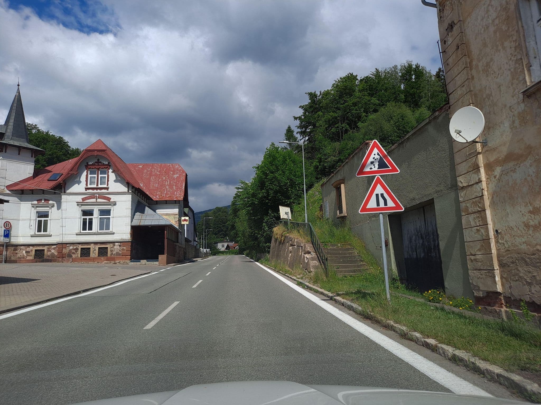 Street view near Hotel Prom, Svoboda nad Úpou — © gob (CC BY-SA · Mapillary)