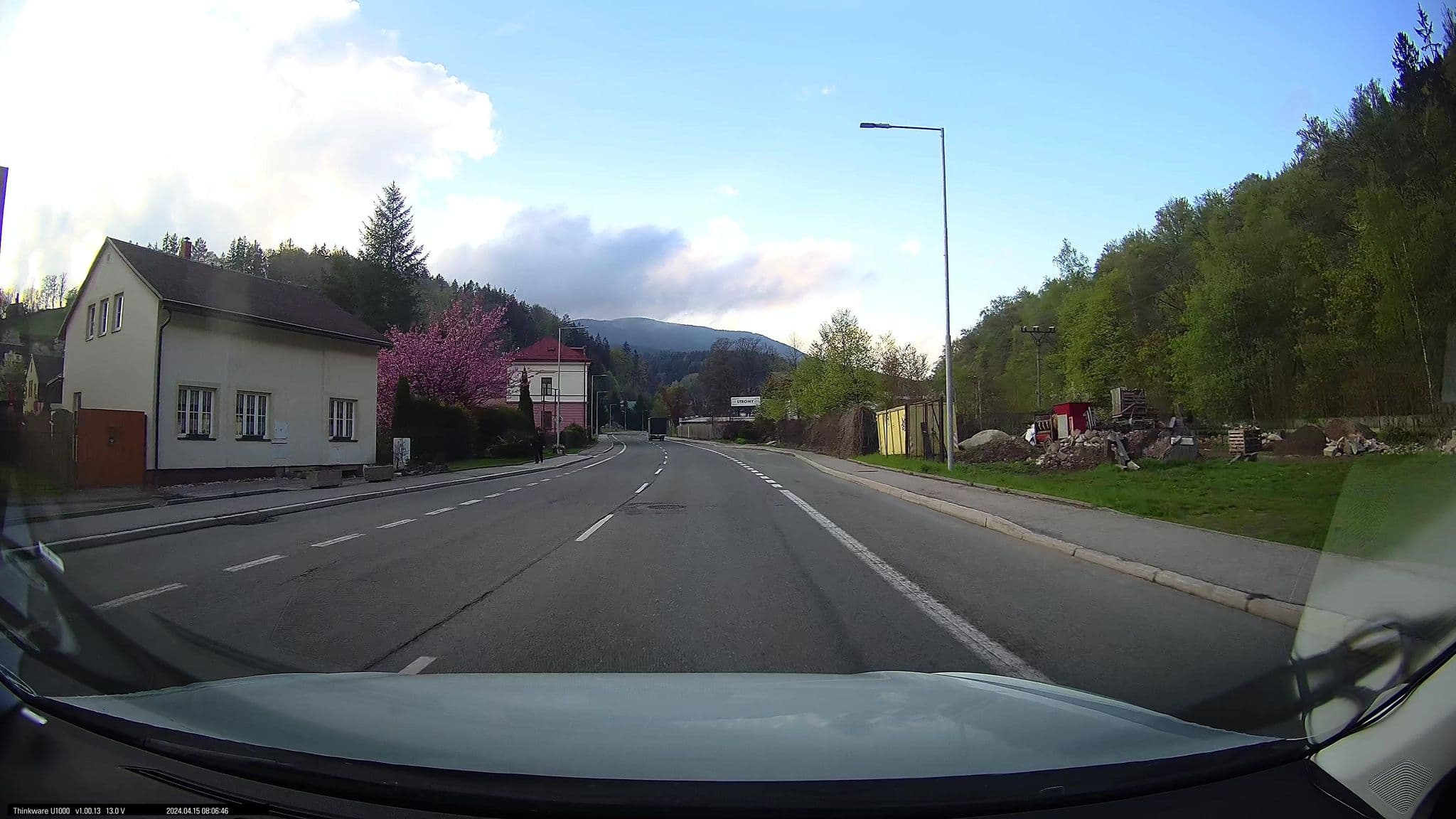 Street view near Vila Lumina, Svoboda nad Úpou — © maxim752 (CC BY-SA · Mapillary)