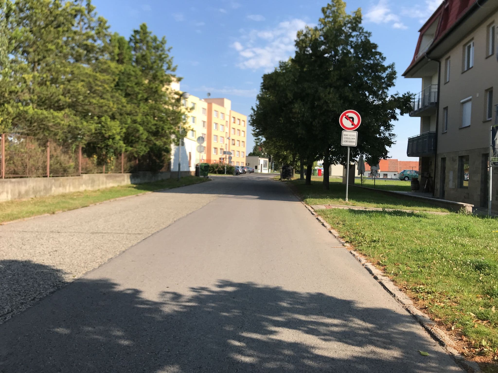Street view near Garnihotel Třeboň, Třeboň — © miguel_andrade (CC BY-SA · Mapillary)