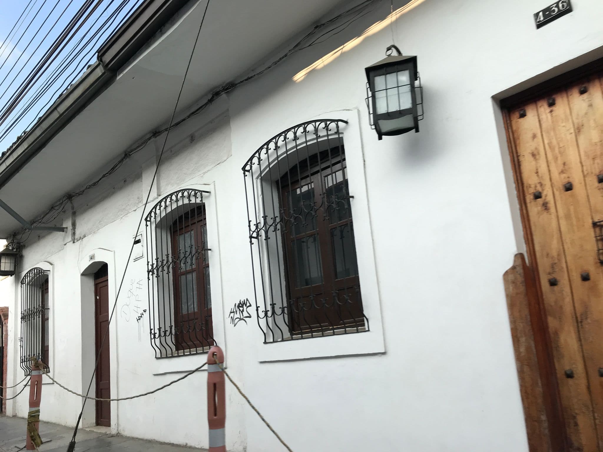 Street view near Hostal Belen..Habitaciones con baño privado. Habitaciones con baño compartido.Precio excelente., Popayán — © ejegg (CC BY-SA · Mapillary)
