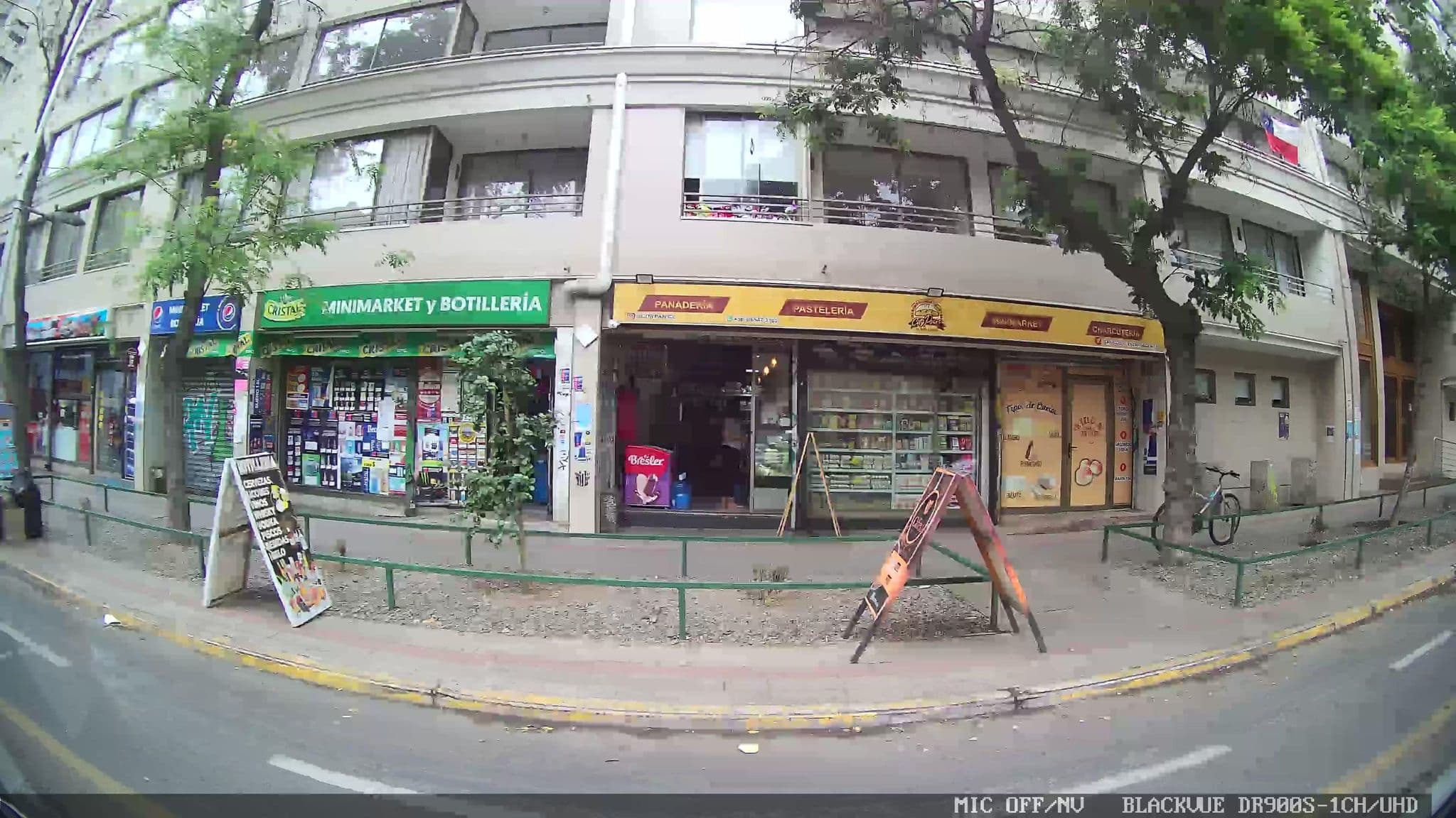 Street view near Super Carnes, Santiago