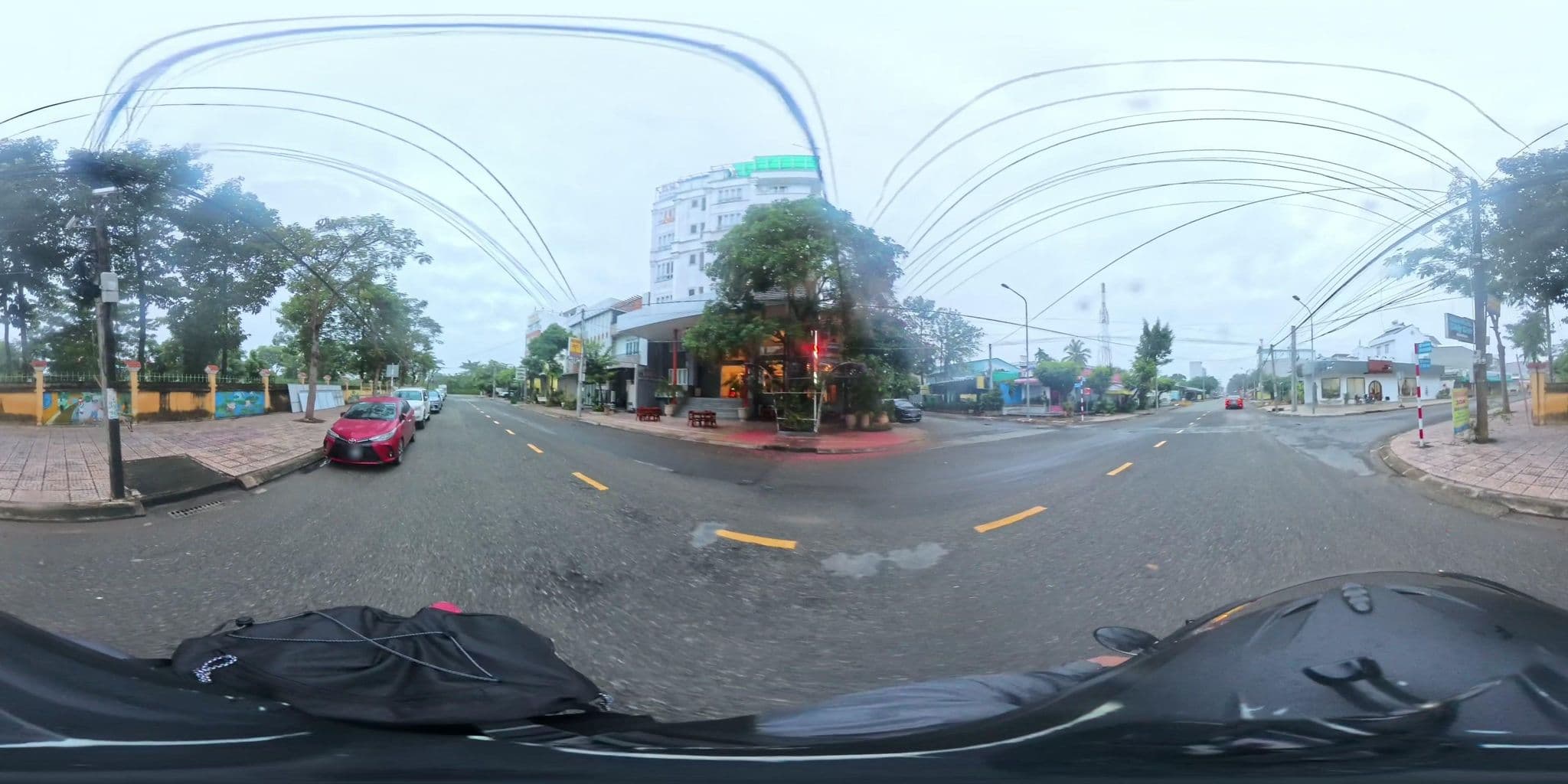 Street view near Khách Sạn Huỳnh Đức 2, Cao Lãnh — © Slucchesi (CC BY-SA · Mapillary)