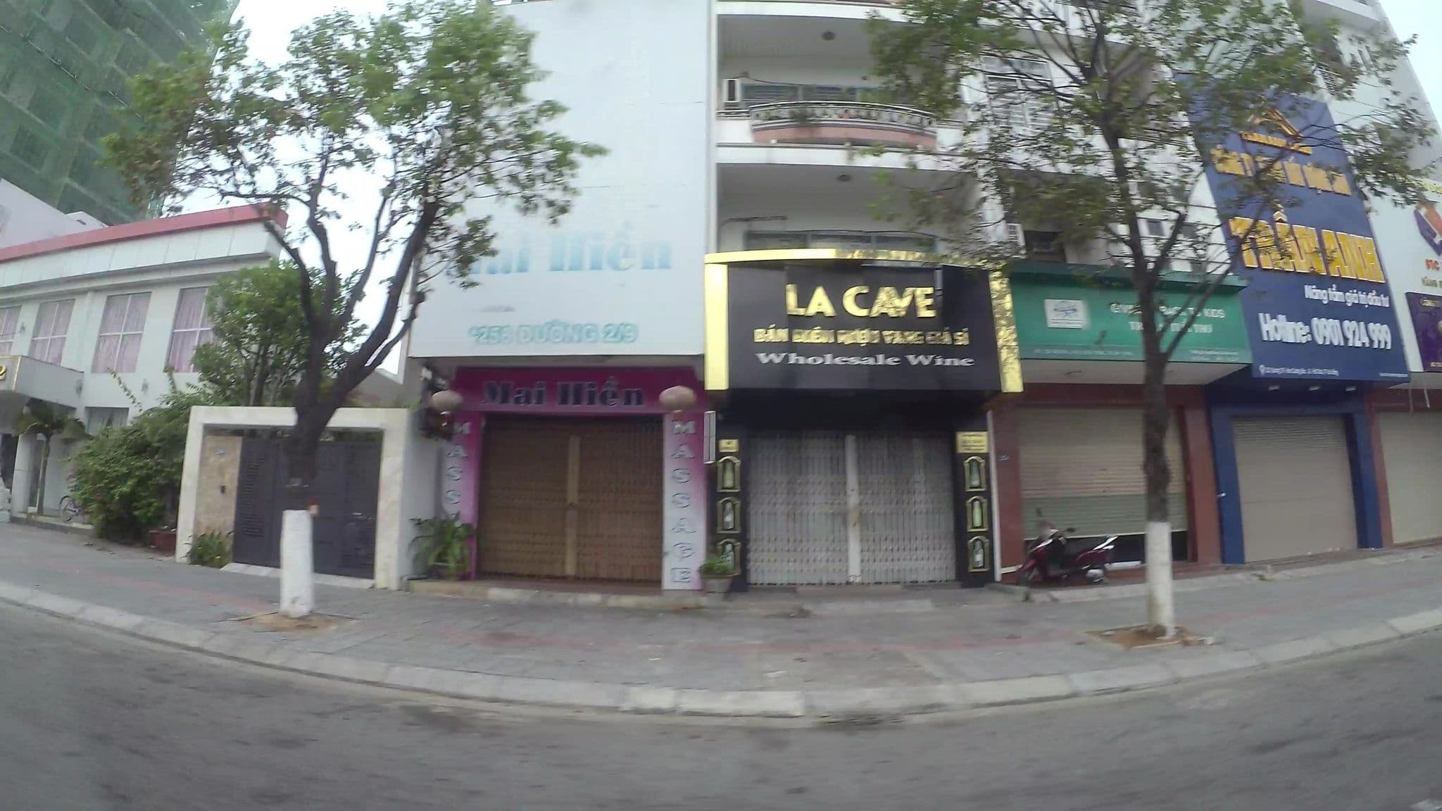 Street view near Record Hotel Da Nang, Sơn Trà — © kaartcam (CC BY-SA · Mapillary)