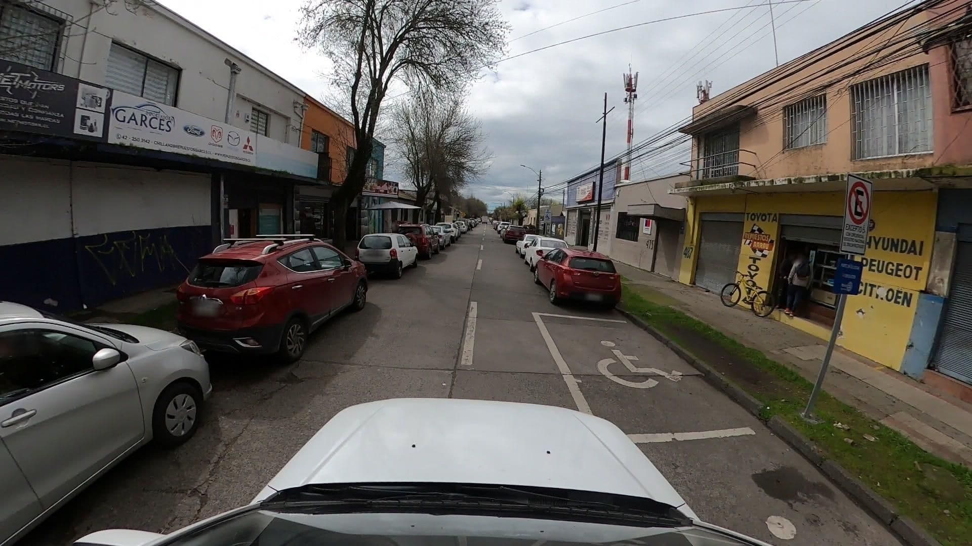 Street view near Hostal Canadá, Chillán — © Kaart_Local (CC BY-SA · Mapillary)