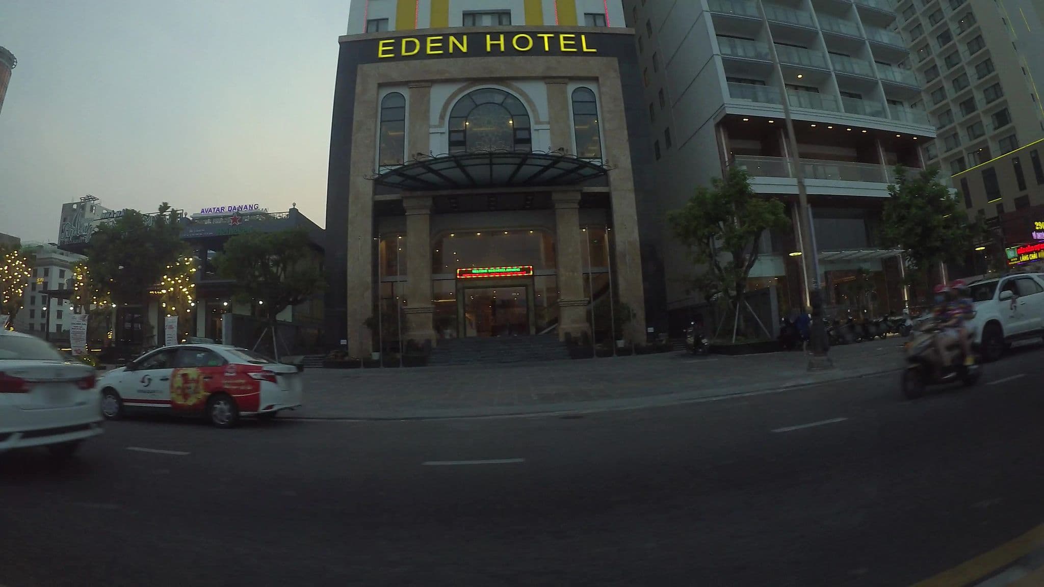 Street view near Eden Ocean View Đà Nẵng, Sơn Trà — © kaartcam (CC BY-SA · Mapillary)