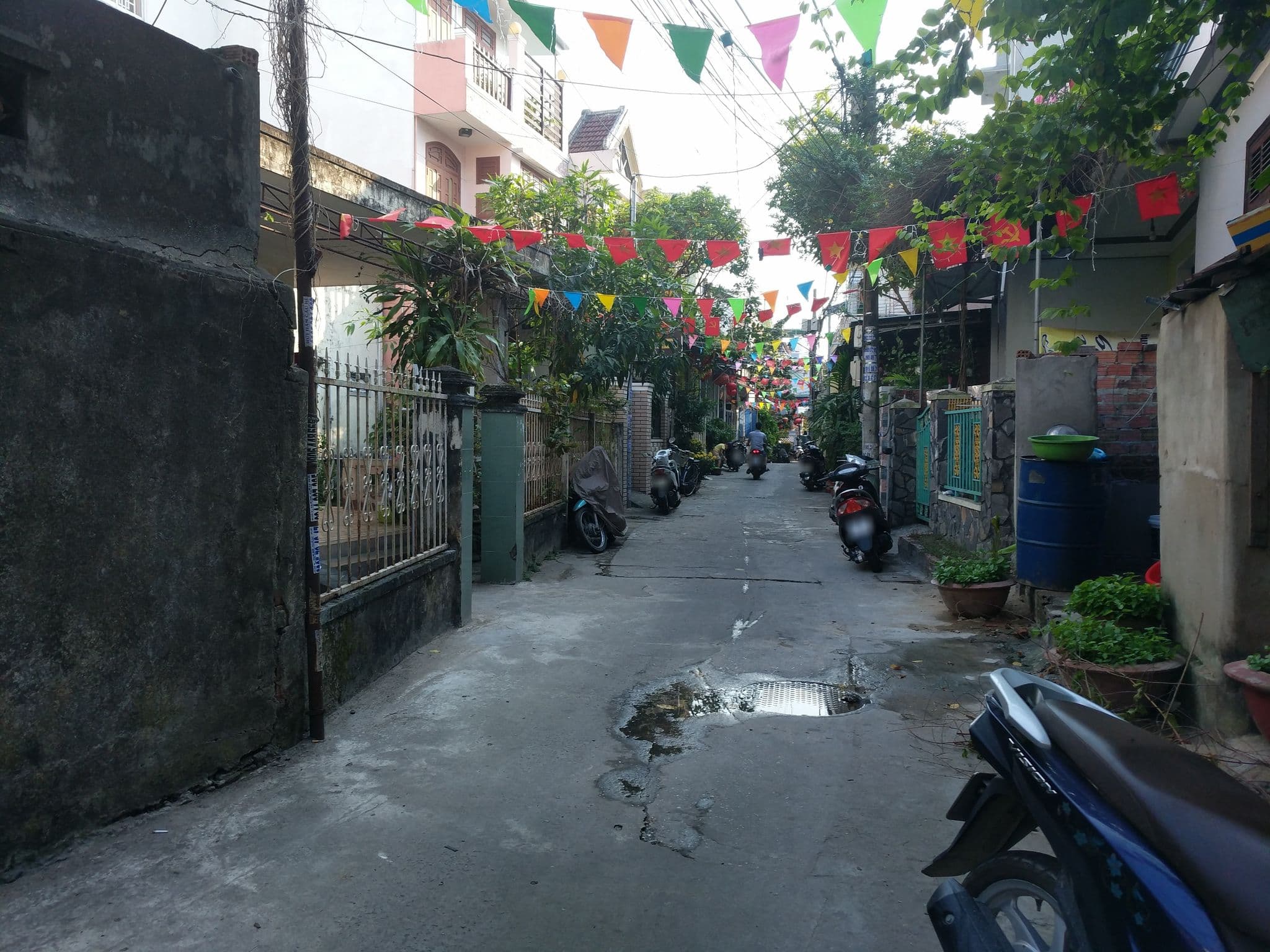 Street view near Mộc Lan Boutique Hotel, Hoi An — © davidbdean (CC BY-SA · Mapillary)