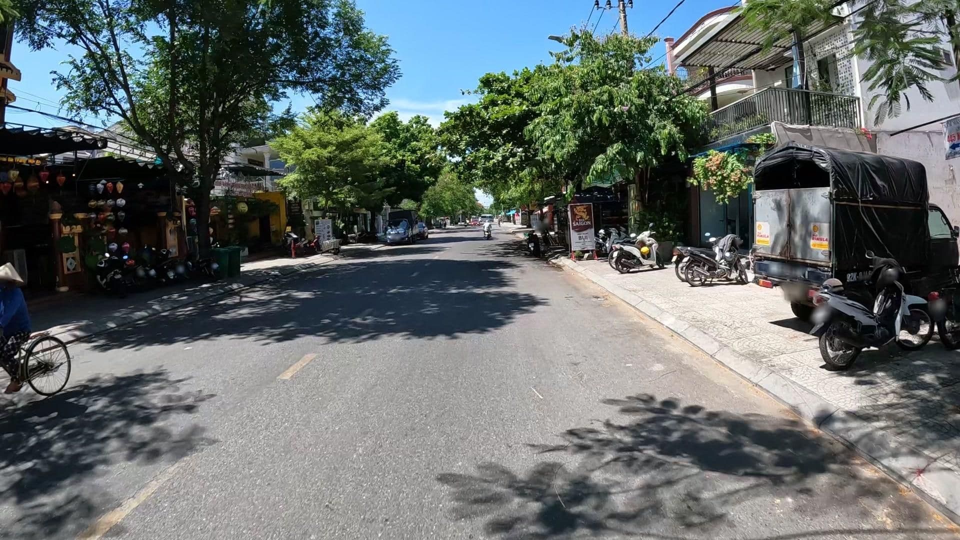 Street view near La An Homestay, Hoi An — © lucomsky (CC BY-SA · Mapillary)