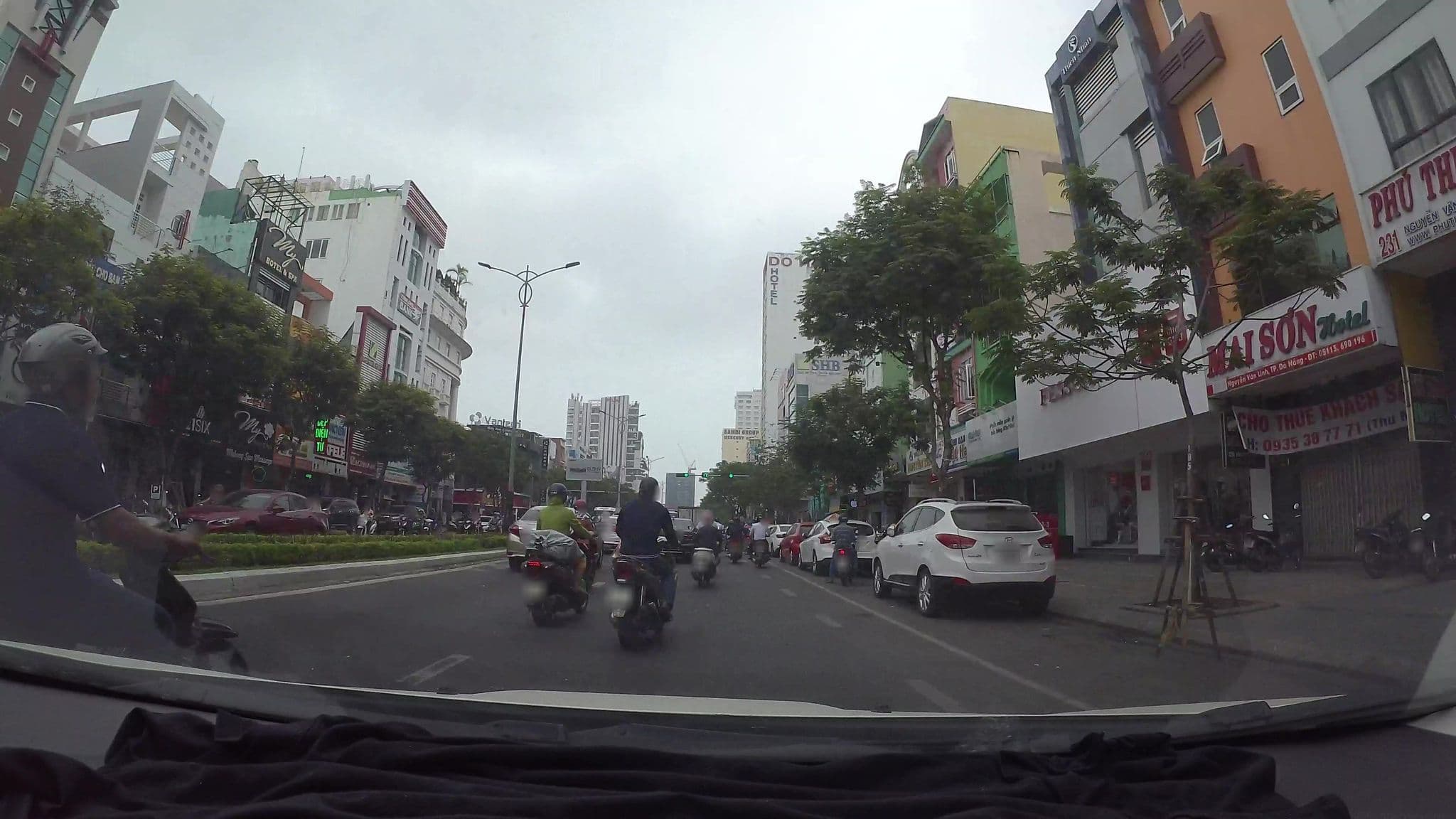 Street view near Oriental Danang, Da Nang — © kaartcam (CC BY-SA · Mapillary)