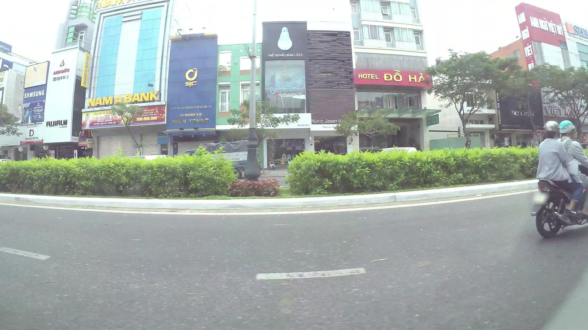 Street view near Doha Central Bliss Da Nang Hotel By Haviland, Da Nang — © kaartcam (CC BY-SA · Mapillary)