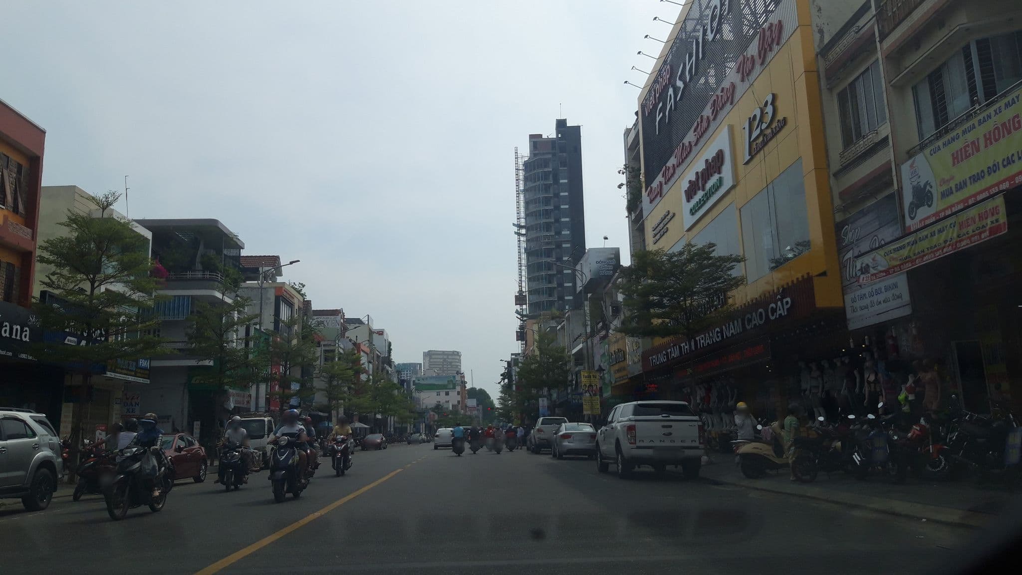 Street view near AVORA Boutique Hotel, Da Nang — © congduy (CC BY-SA · Mapillary)