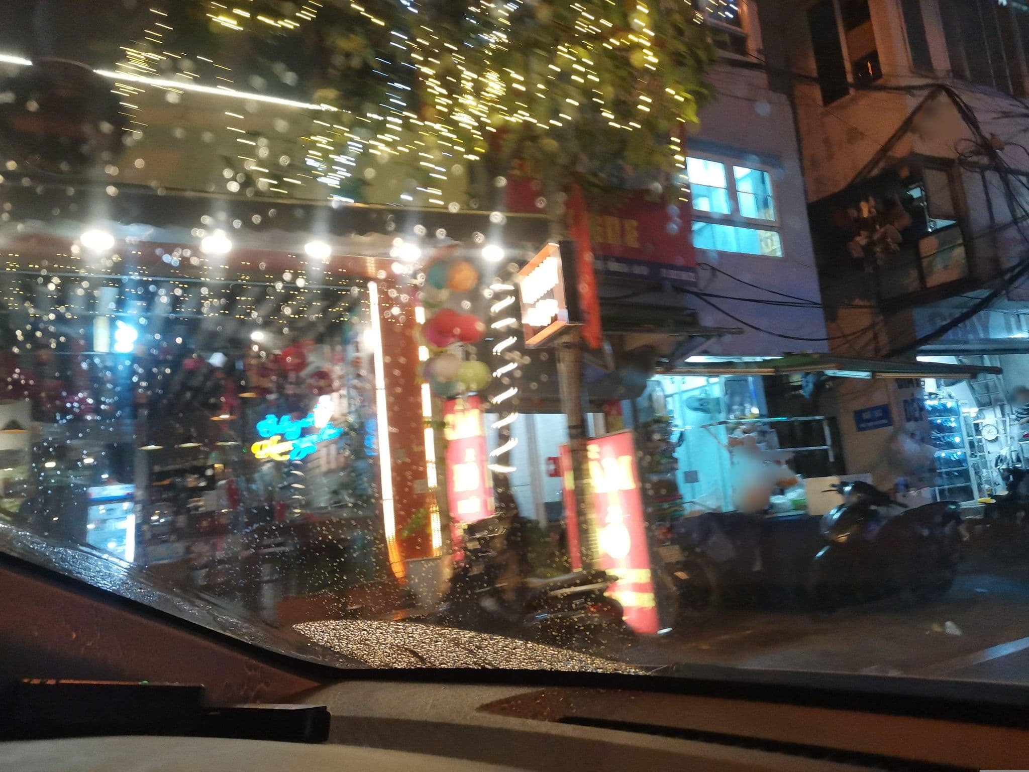 Street view near A&EM Villa, Trung Phụng — © hn_left_2 (CC BY-SA · Mapillary)