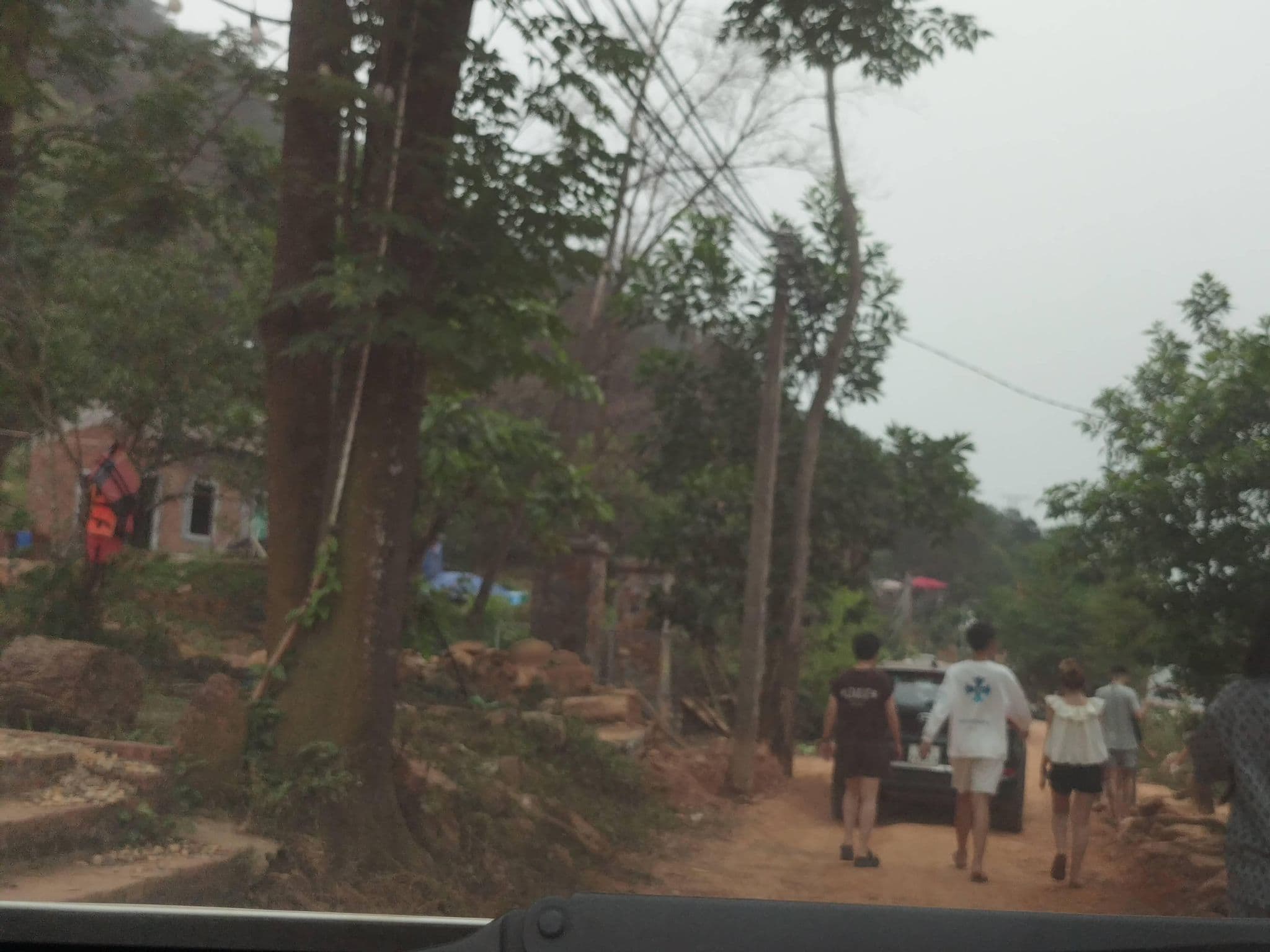 Street view near Trường Tráng Camping, Sóc Sơn — © dung_mirage (CC BY-SA · Mapillary)