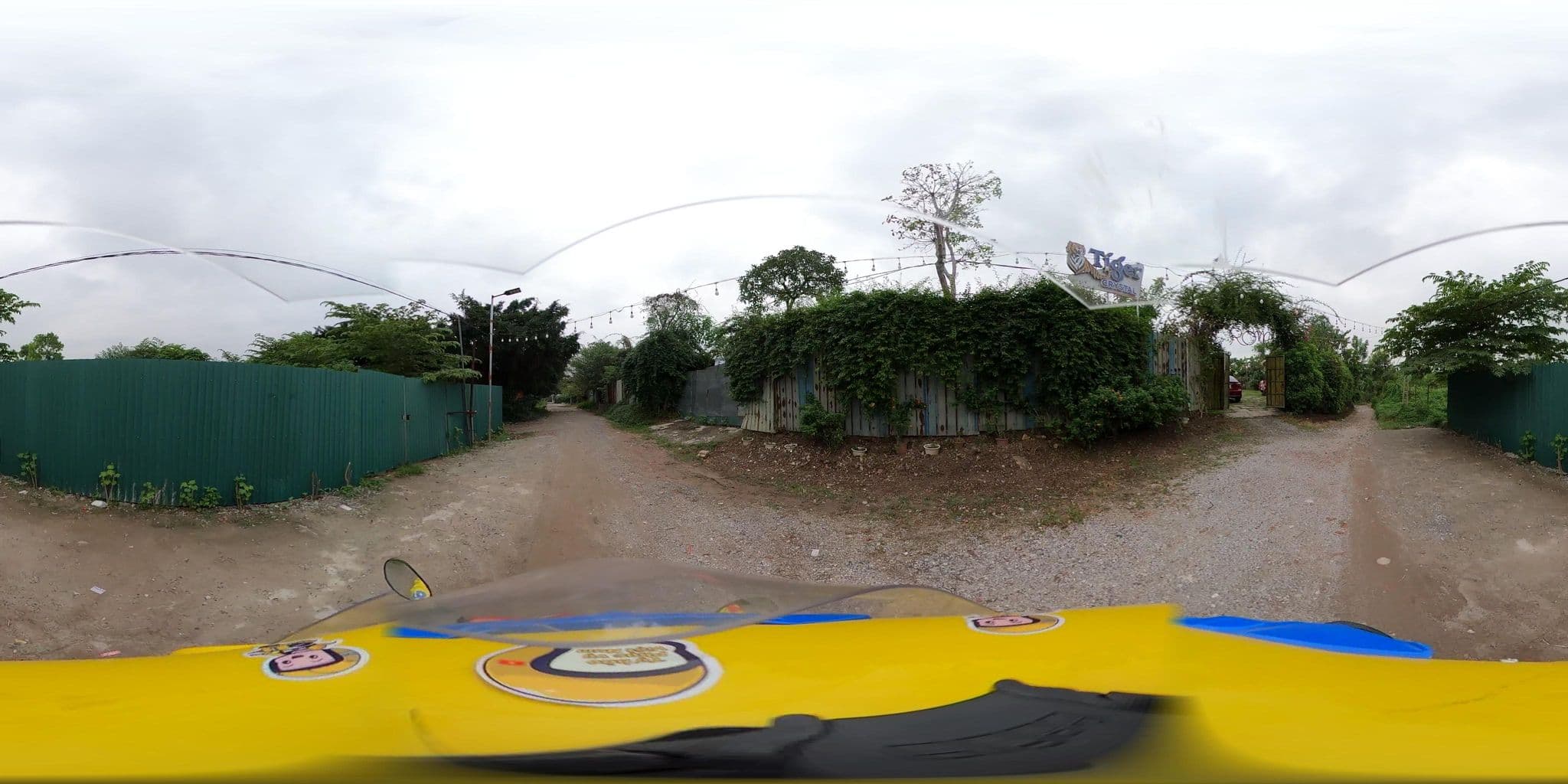 Street view near Rơm Garden & Camping, Long Bien — © bemaps2_hn (CC BY-SA · Mapillary)