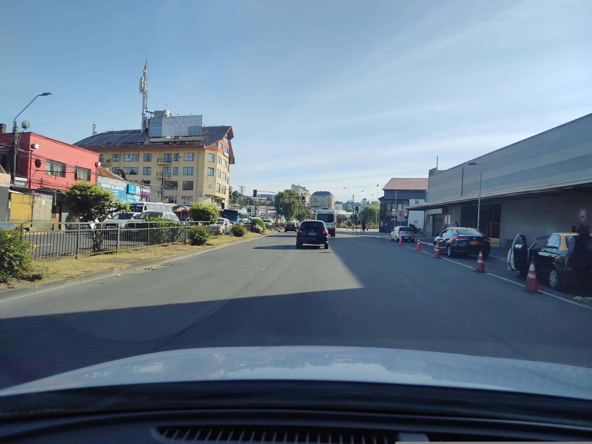 Street view near Hotel Ibis Puerto Montt, Puerto Montt — © andresduhour (CC BY-SA · Mapillary)