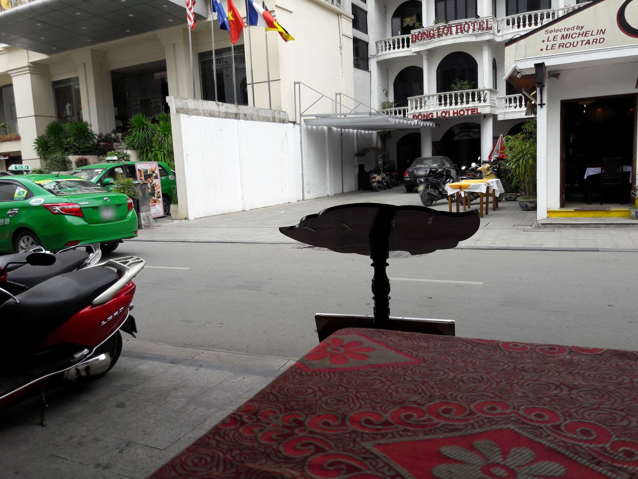 Street view near Tin Tin Hue Hostel, Huế — © guus1943 (CC BY-SA · Mapillary)
