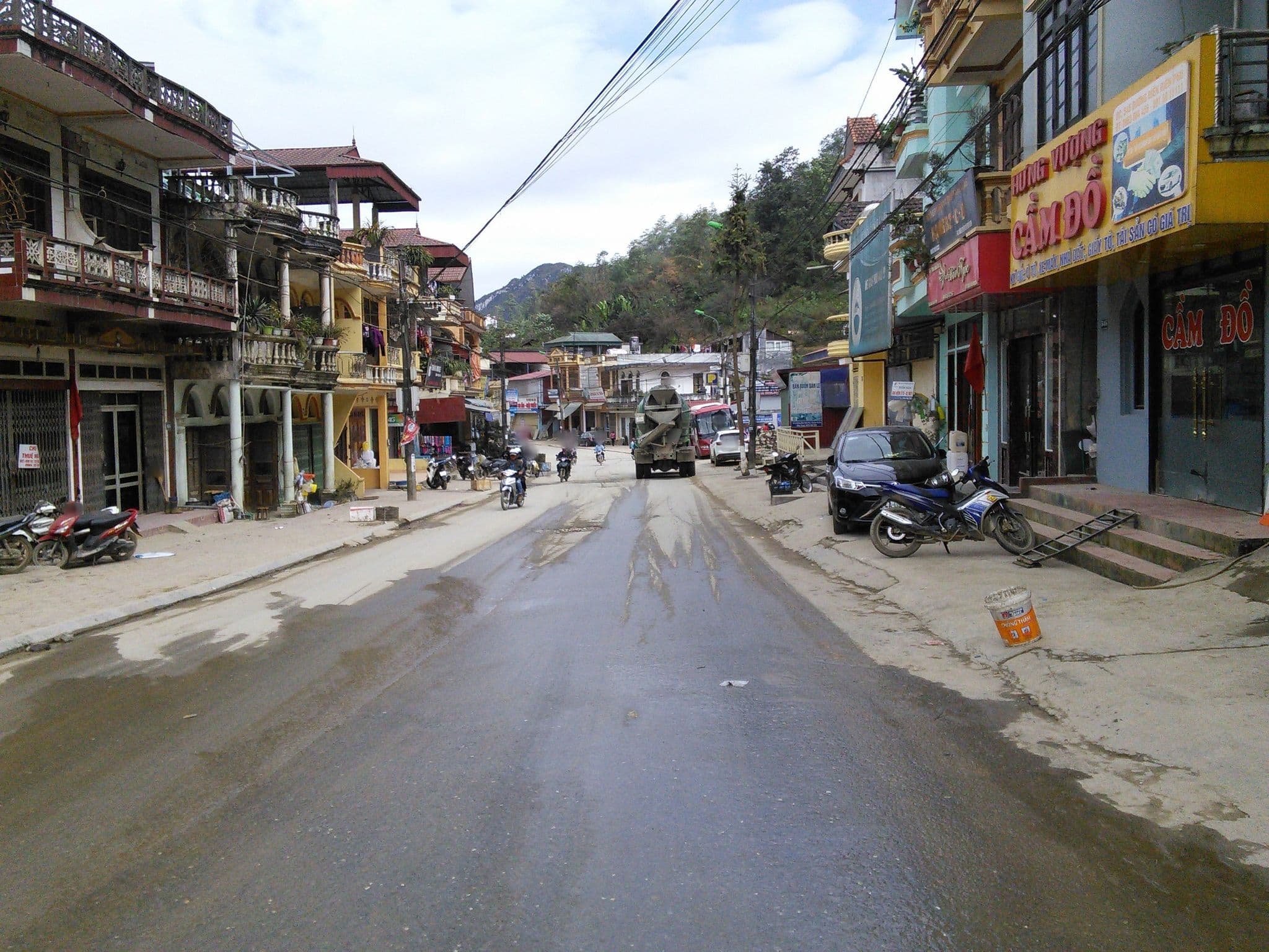 Street view near Alley House SaPa Homestay, Sa Pa — © mcmayer (CC BY-SA · Mapillary)