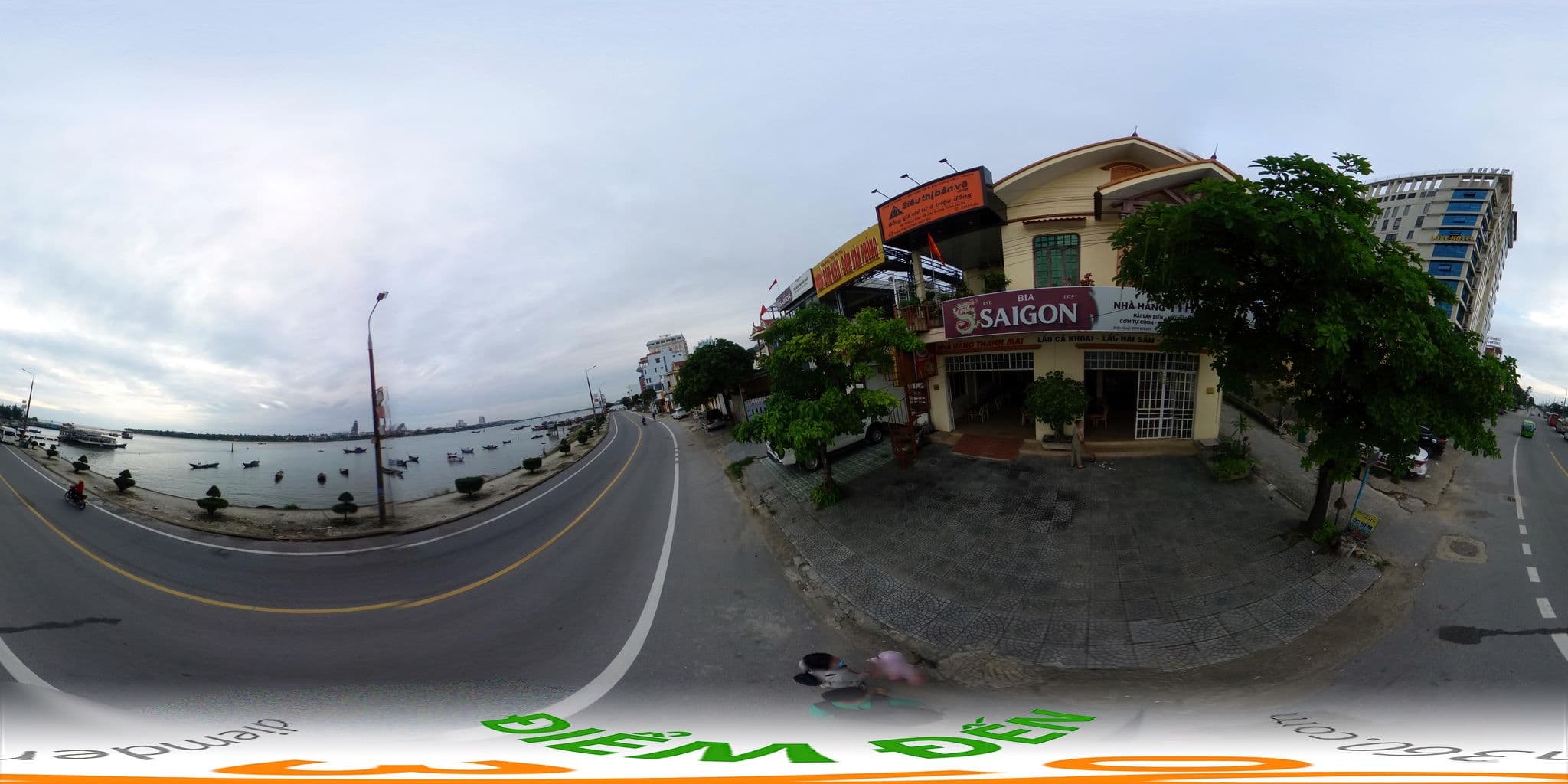 Street view near Luxe Hotel Quang Binh, Đồng Hới — © diemden360 (CC BY-SA · Mapillary)
