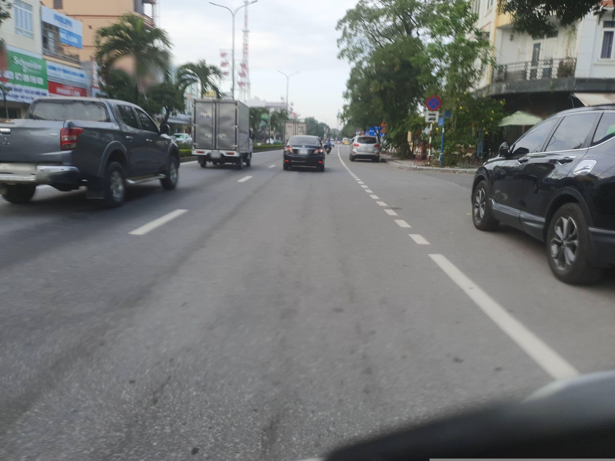 Street view near Kingfisher homestay, Đồng Hới — © russmcd (CC BY-SA · Mapillary)