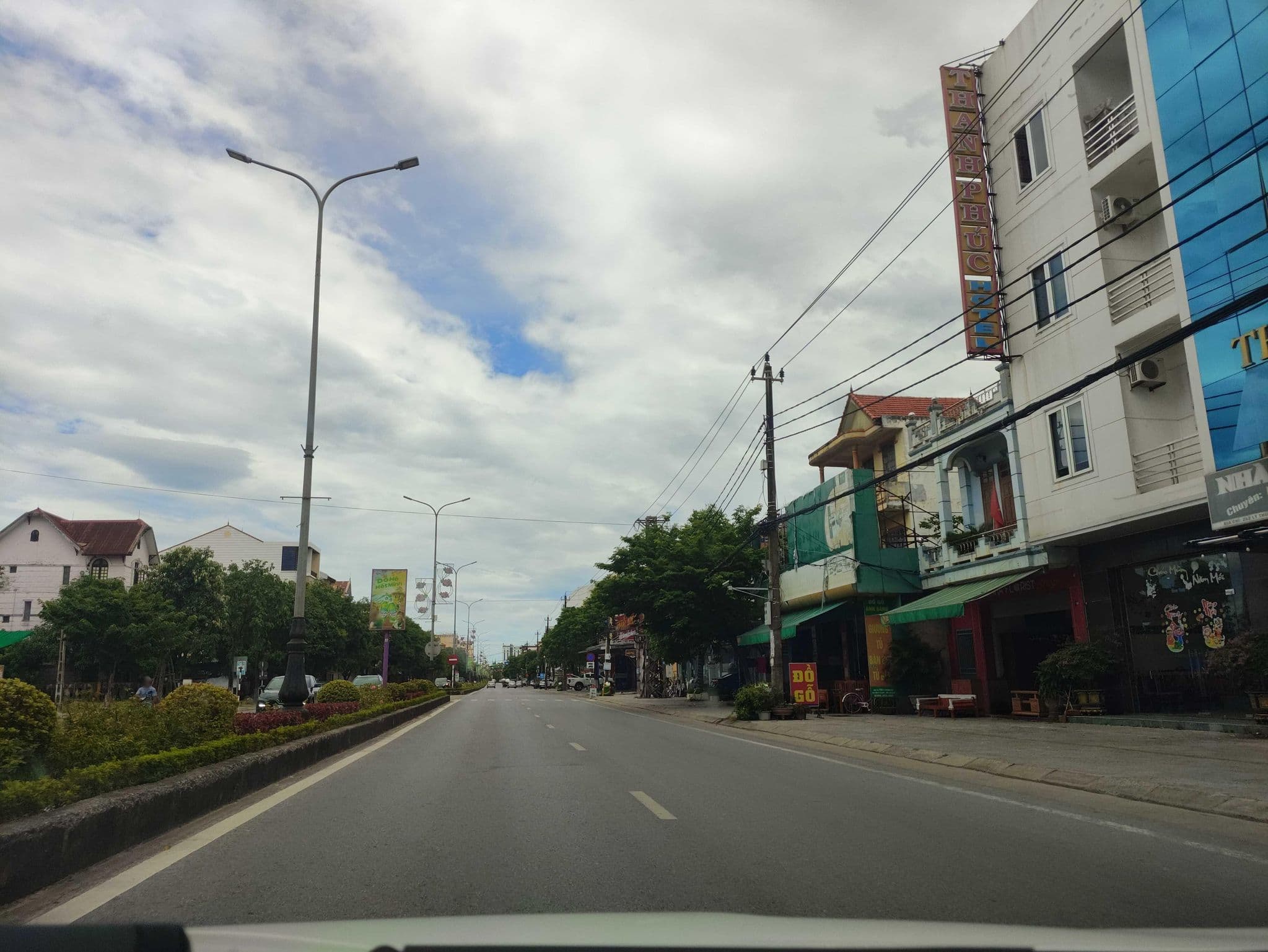 Street view near Ly Berry Homestay, Đồng Hới — © hn_right_1 (CC BY-SA · Mapillary)