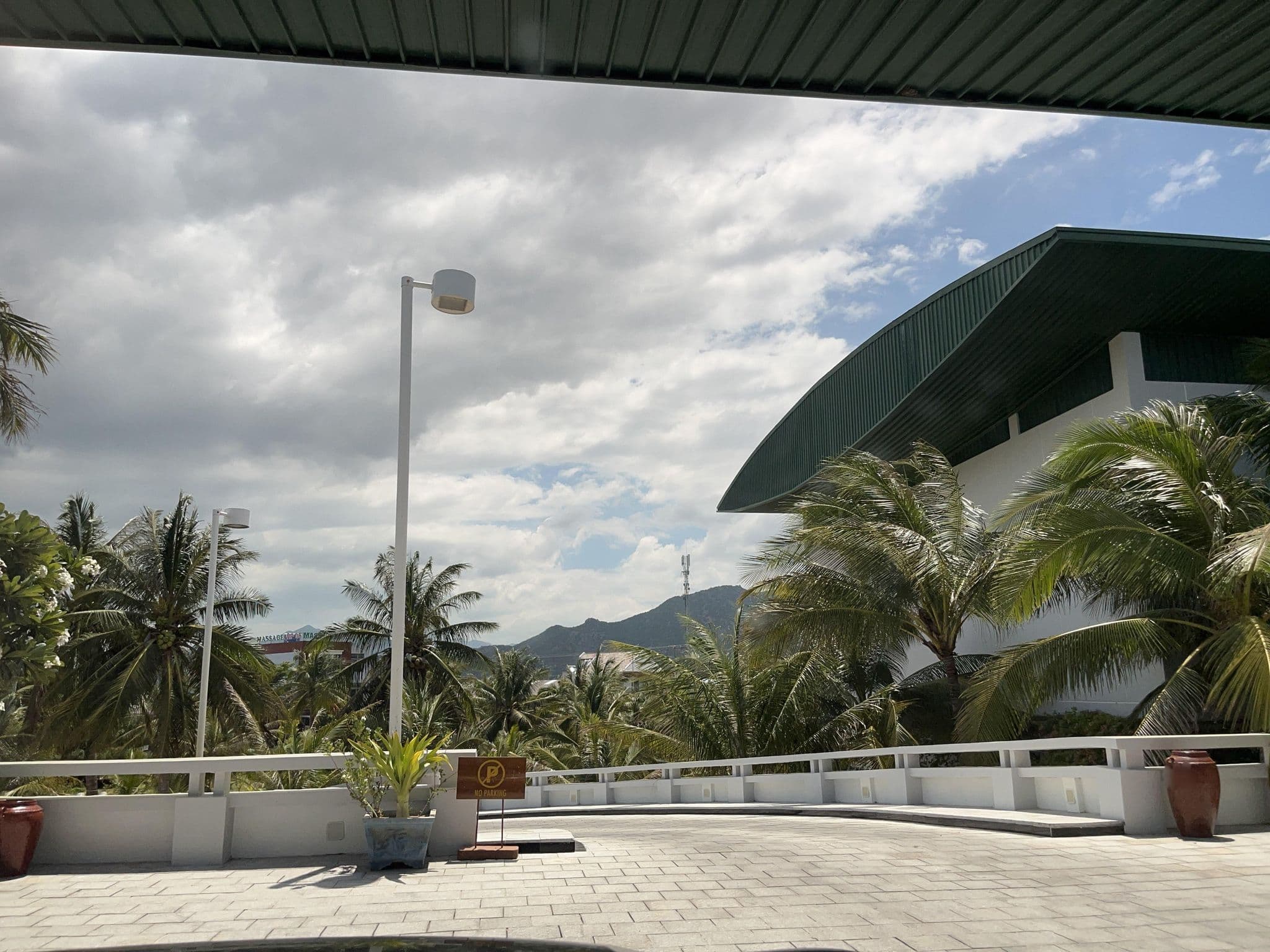 Street view near Sai Gon - Ninh Chu Hotel & Resort, Khánh Hải — © DriveWithHoang (CC BY-SA · Mapillary)