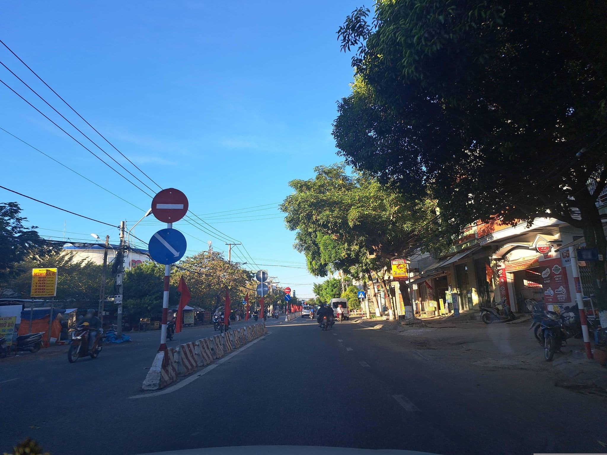 Street view near ukiyo homestay phan rang, Phan Rang-Tháp Chàm — © hoangvietanh (CC BY-SA · Mapillary)