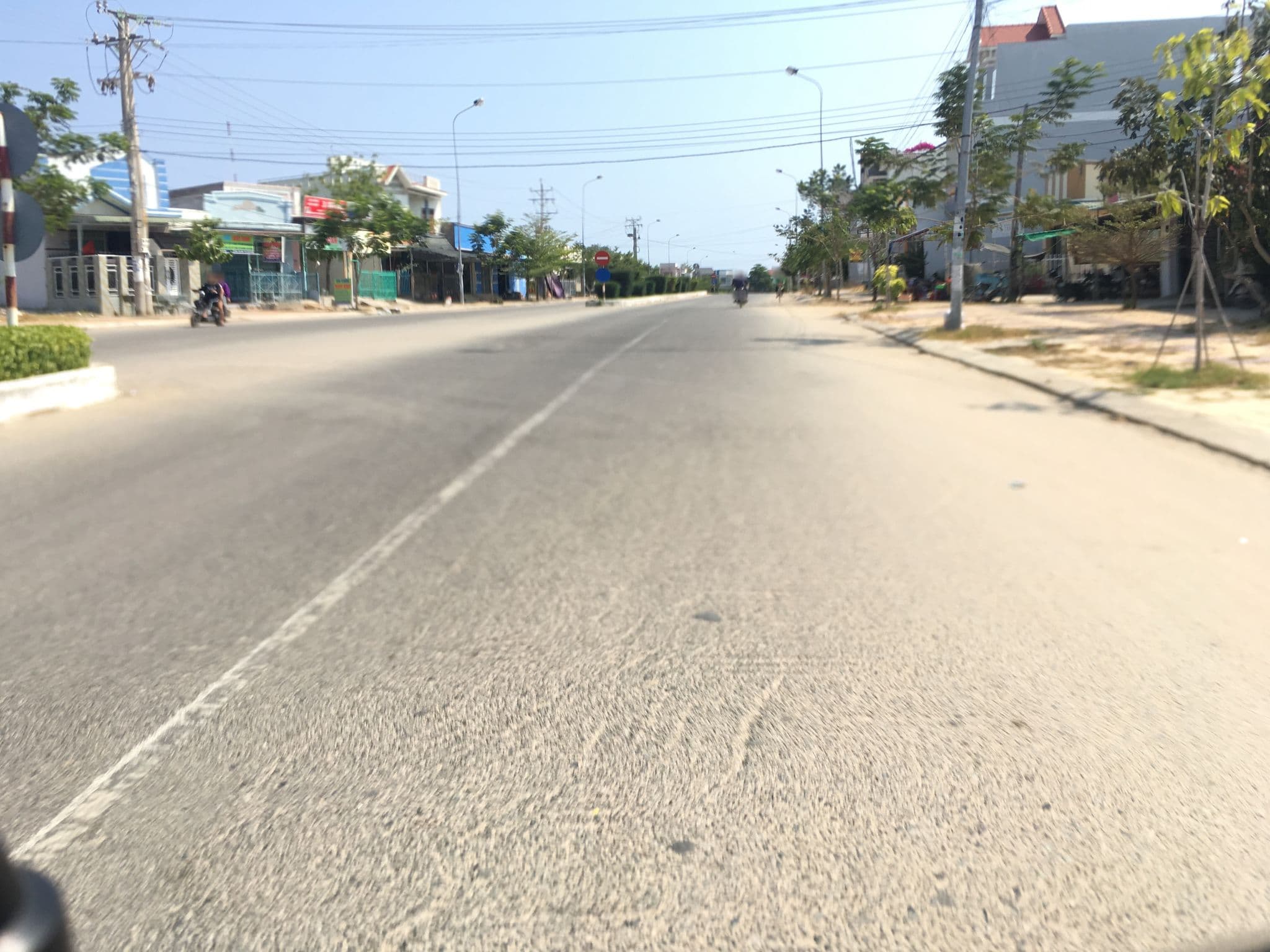 Street view near Madlad Space Cineroom & Homestay 2 (đặt phòng qua Facebook hoặc website Madlad.vn trước), Phan Rang-Tháp Chàm — © theboman01 (CC BY-SA · Mapillary)