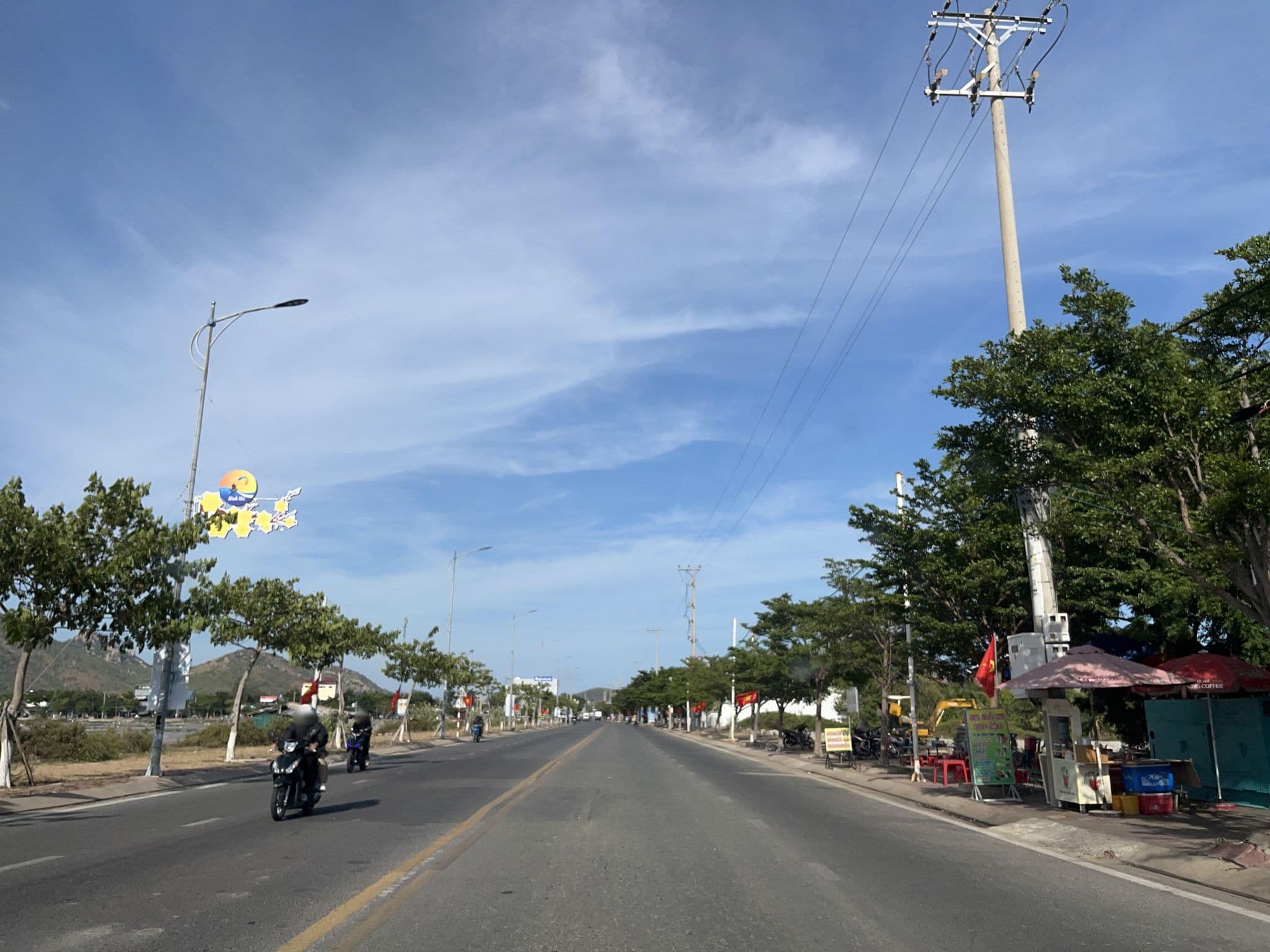 Street view near Friends Homestay, Khánh Hải — © DriveWithHoang (CC BY-SA · Mapillary)