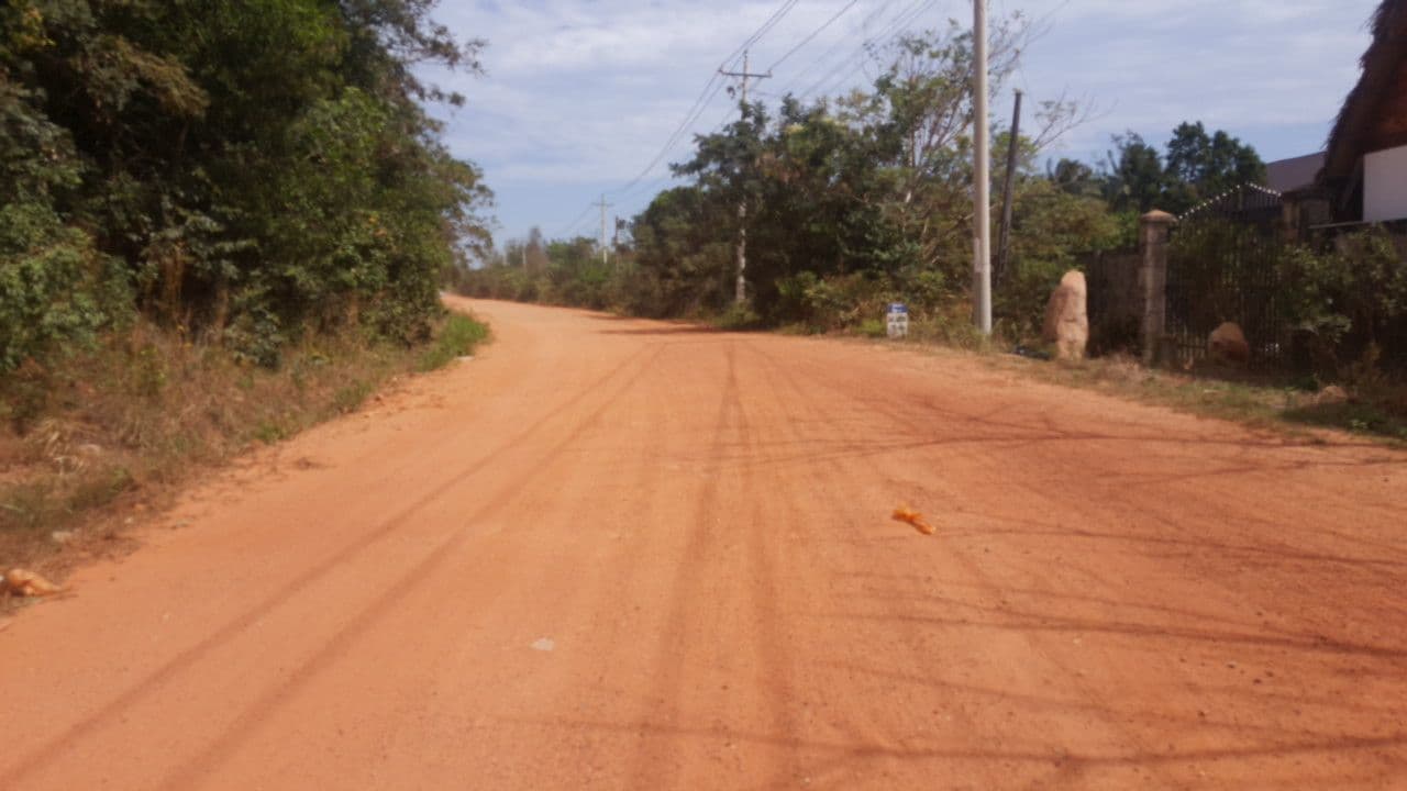 Street view near Pirate Guesthouse-private beach-Resort Access, Hàm Ninh — © dohonganh (CC BY-SA · Mapillary)