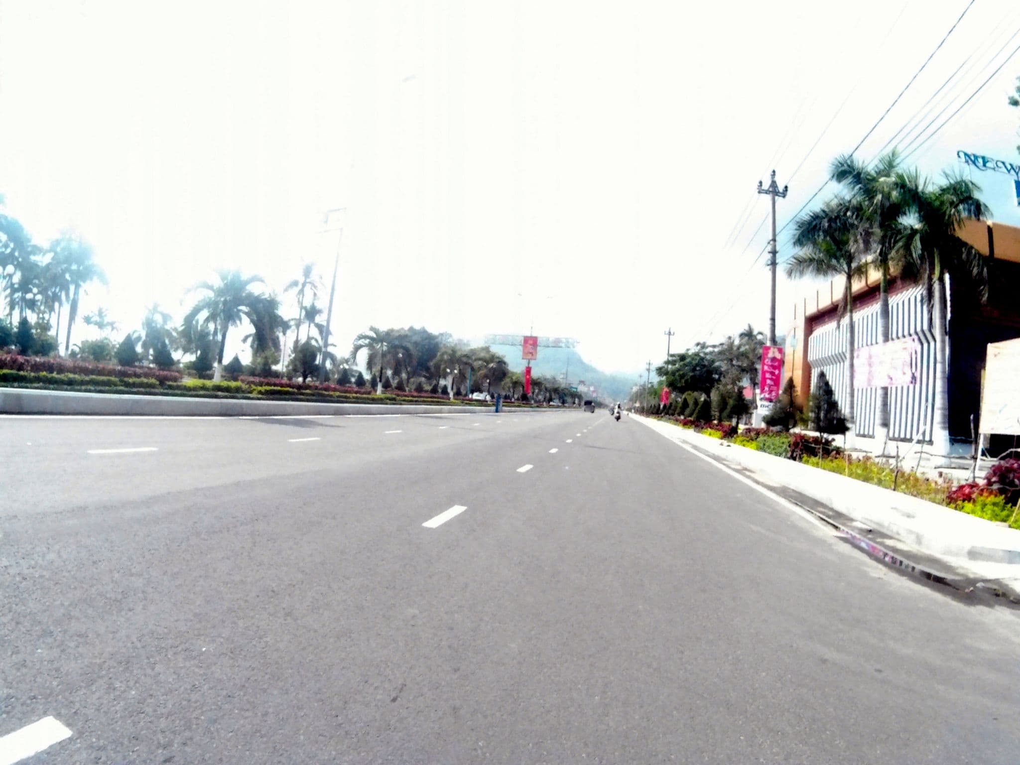 Street view near ANYA PREMIER BEACHFRONT HOTEL QUY NHON, Qui Nhon — © suki52 (CC BY-SA · Mapillary)