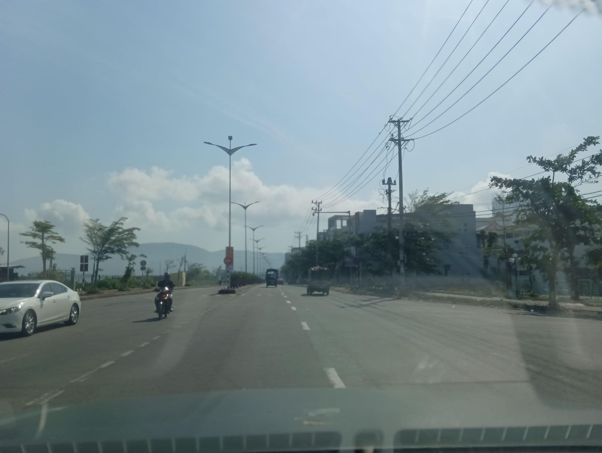 Street view near Khách sạn Thanh Vân Quy Nhơn, Qui Nhon — © builangbat (CC BY-SA · Mapillary)