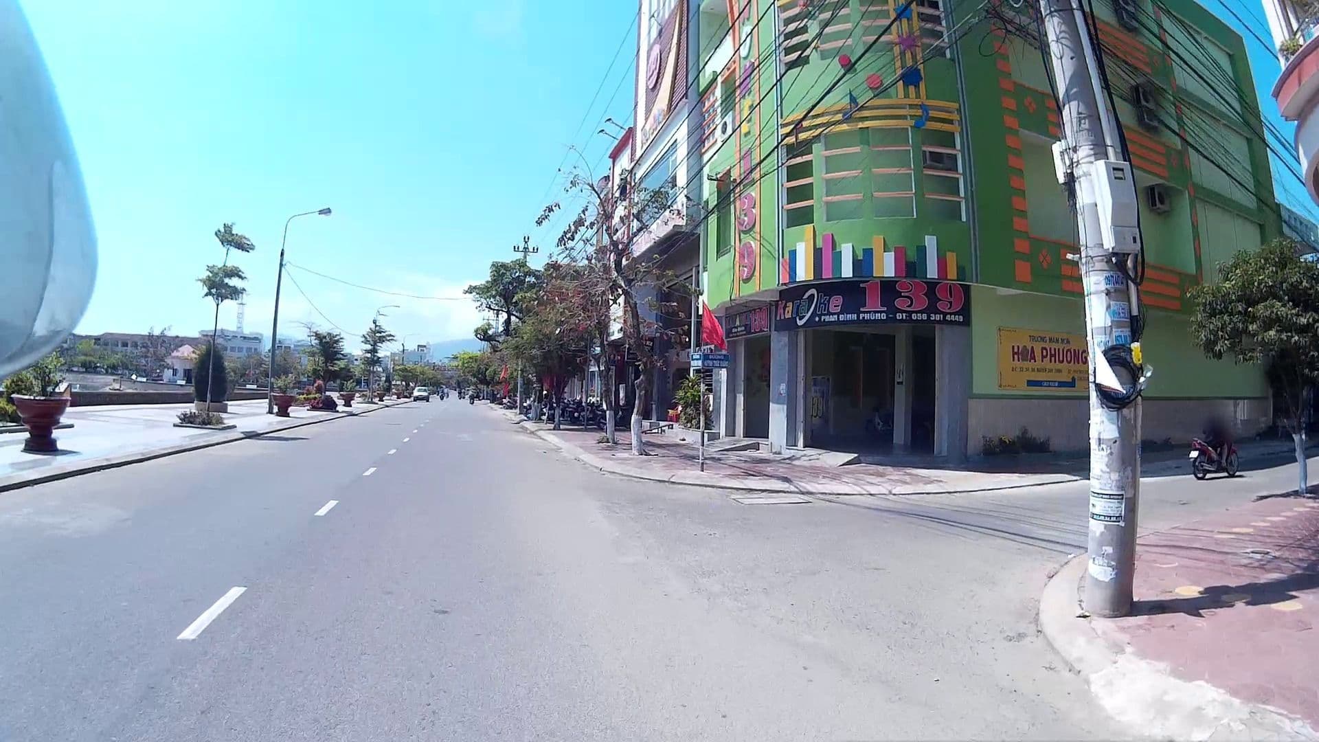Street view near Aria Hostel, Qui Nhon — © suki52 (CC BY-SA · Mapillary)