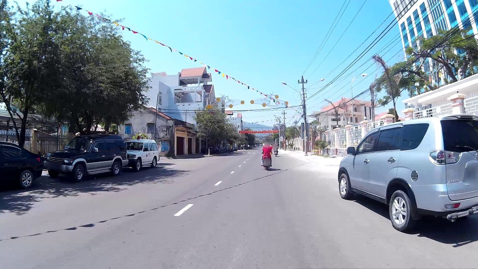 Street view near TMS QUY NHƠN - ROSHI APARTMENT OCEAN VIEW, Qui Nhon — © suki52 (CC BY-SA · Mapillary)