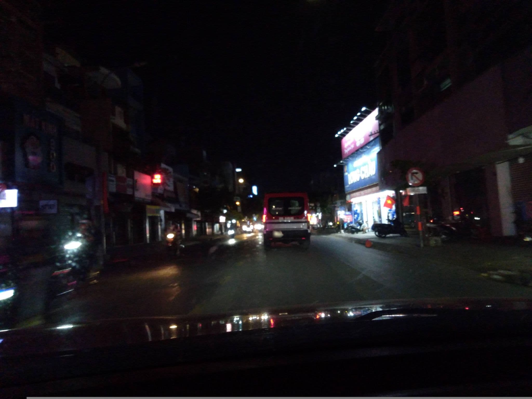 Street view near B786 Tân Bình CMT8 Homestay, Tân Bình — © sg_front_1 (CC BY-SA · Mapillary)
