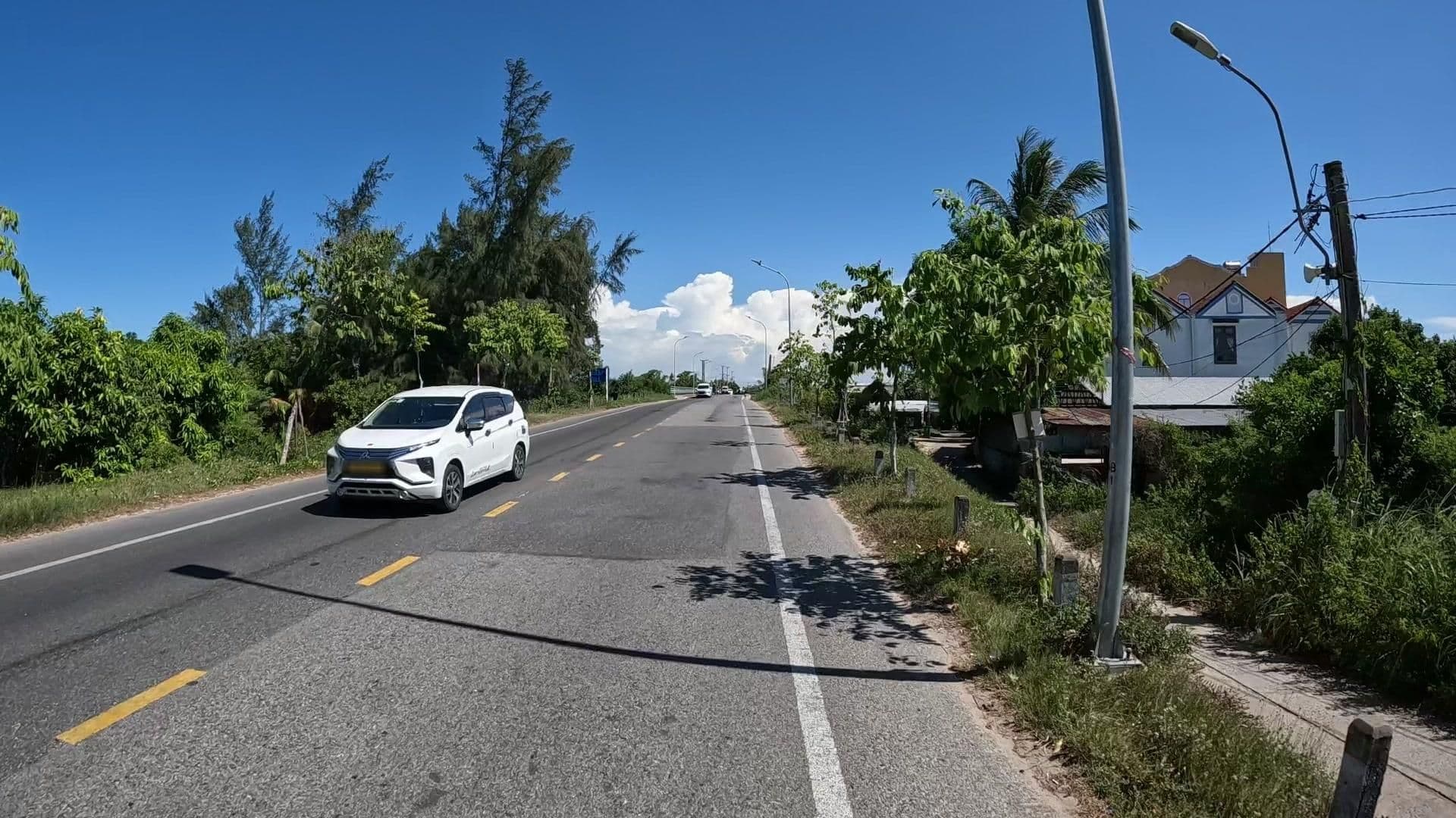 Street view near Golden Walls - Private Pool Villa Hoi An, Tra Que Vegetable Village — © lucomsky (CC BY-SA · Mapillary)