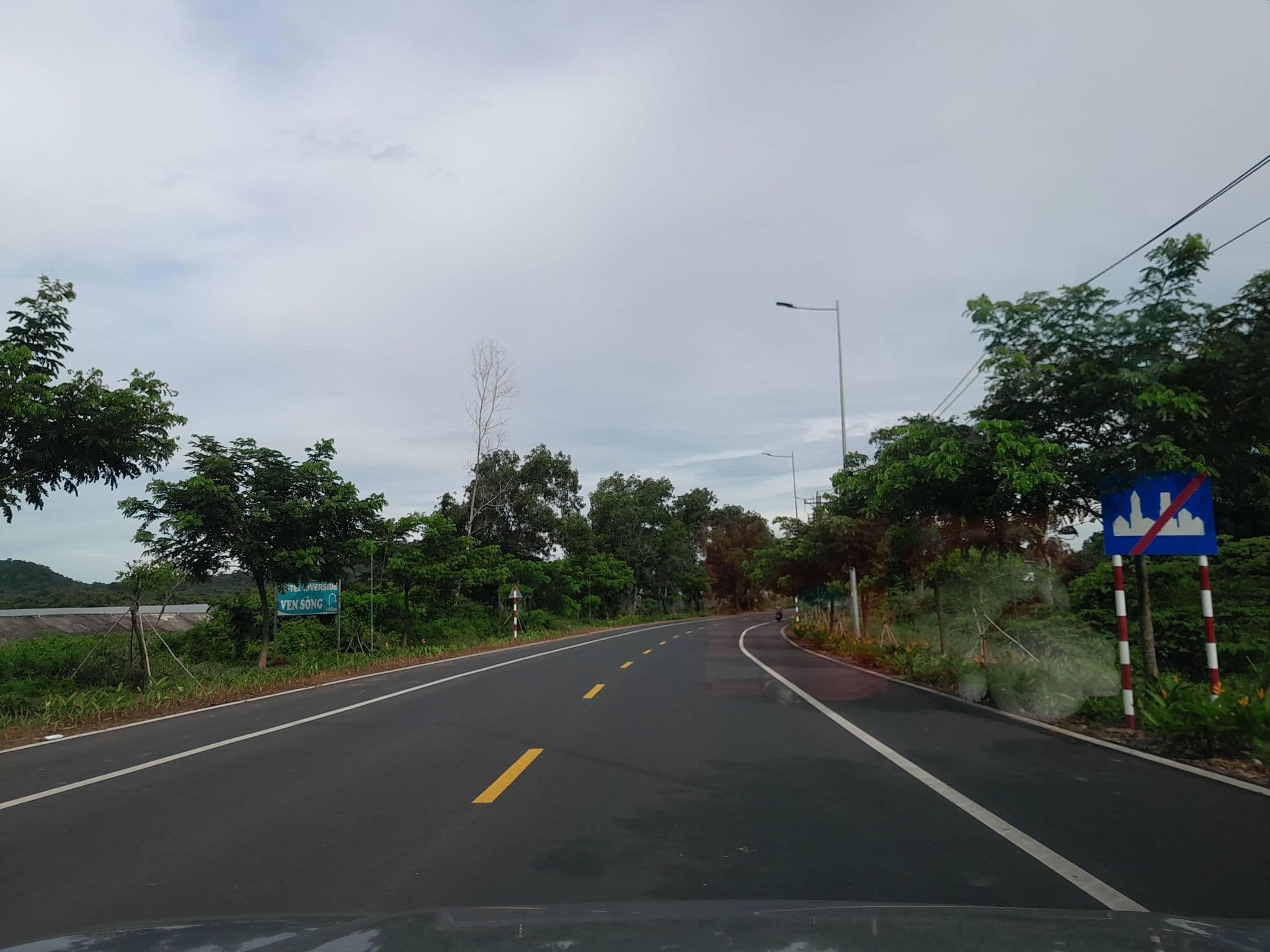 Street view near Sông Kinh Hotel, Thị Trấn Phước Bửu — © sg_front_3 (CC BY-SA · Mapillary)