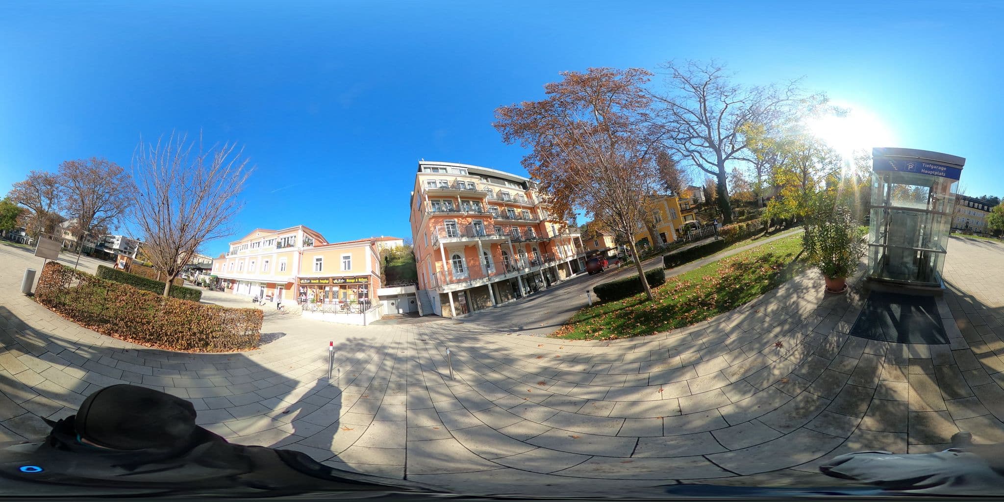 Street view near Das Hotel Grazerhof, Bad Gleichenberg — © aceini (CC BY-SA · Mapillary)