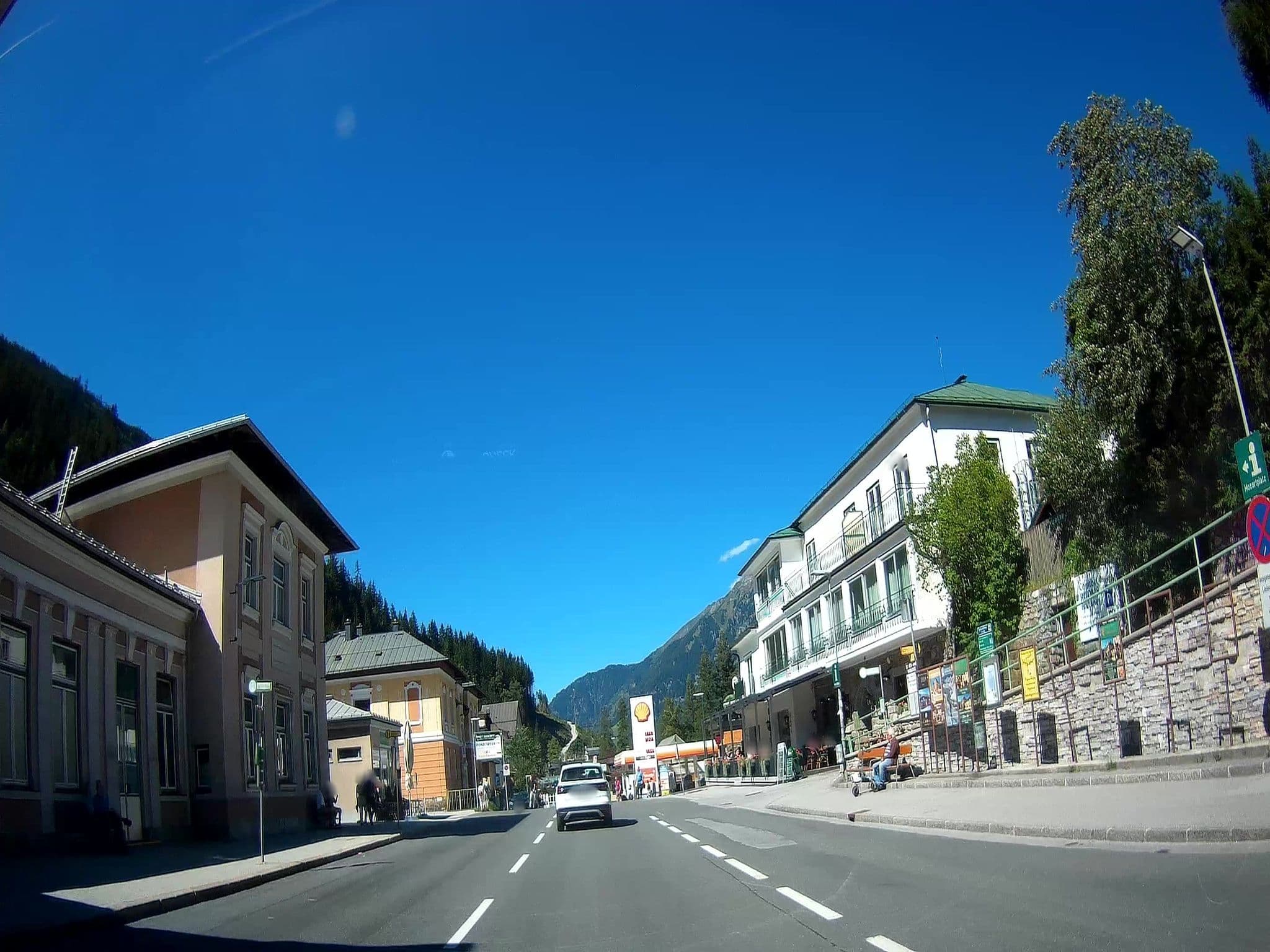 Street view near Comfort Rooms Bruckner, Bad Gastein — © fuchserl (CC BY-SA · Mapillary)