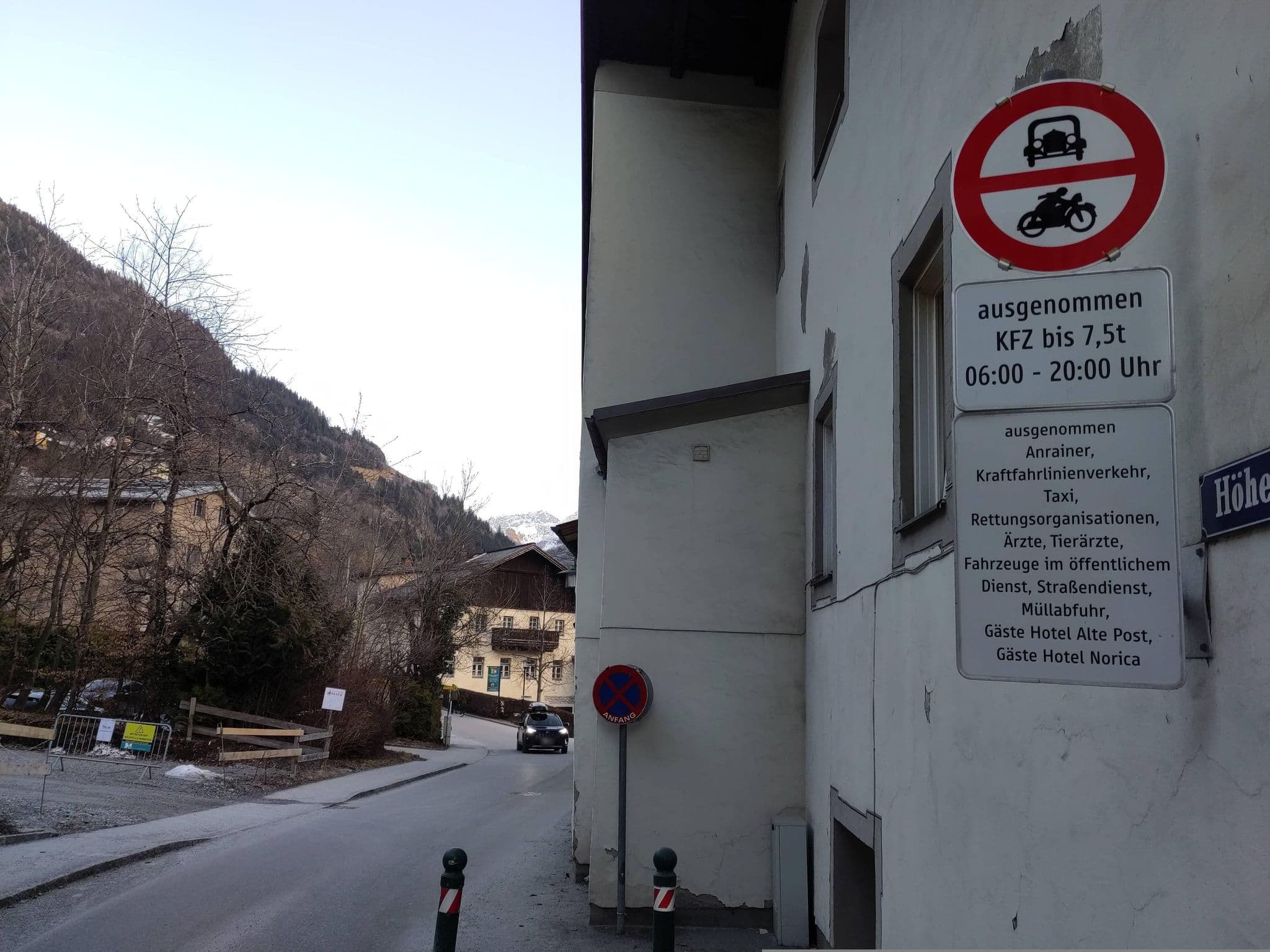 Street view near Gästehaus "Pfarrhof Bad Hofgastein", Bad Hofgastein — © consens_verkehrsplanung (CC BY-SA · Mapillary)
