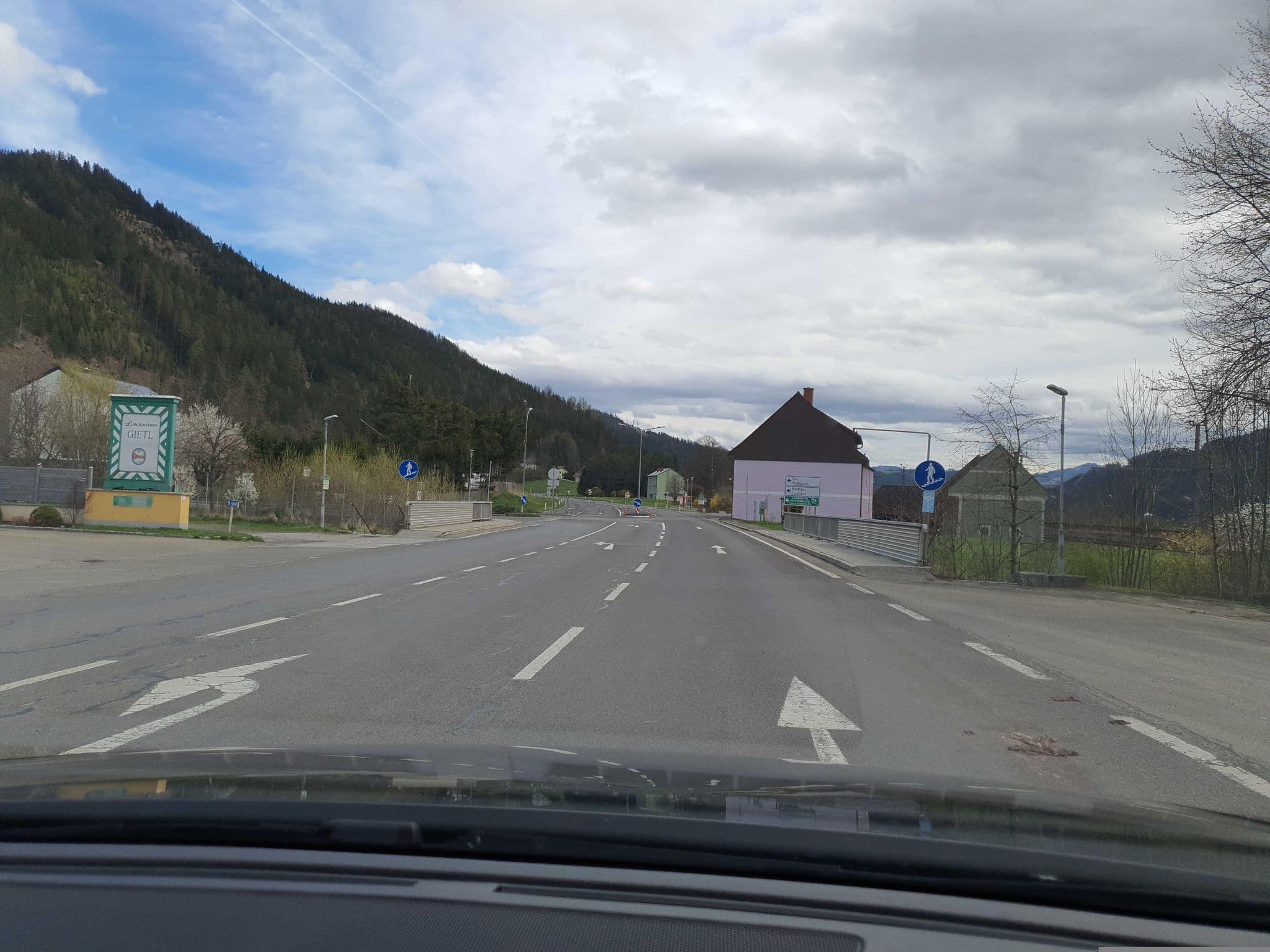Street view near Landgasthof Gietl GmbH, Sankt Peter-Freienstein — © echtzeit-tv (CC BY-SA · Mapillary)