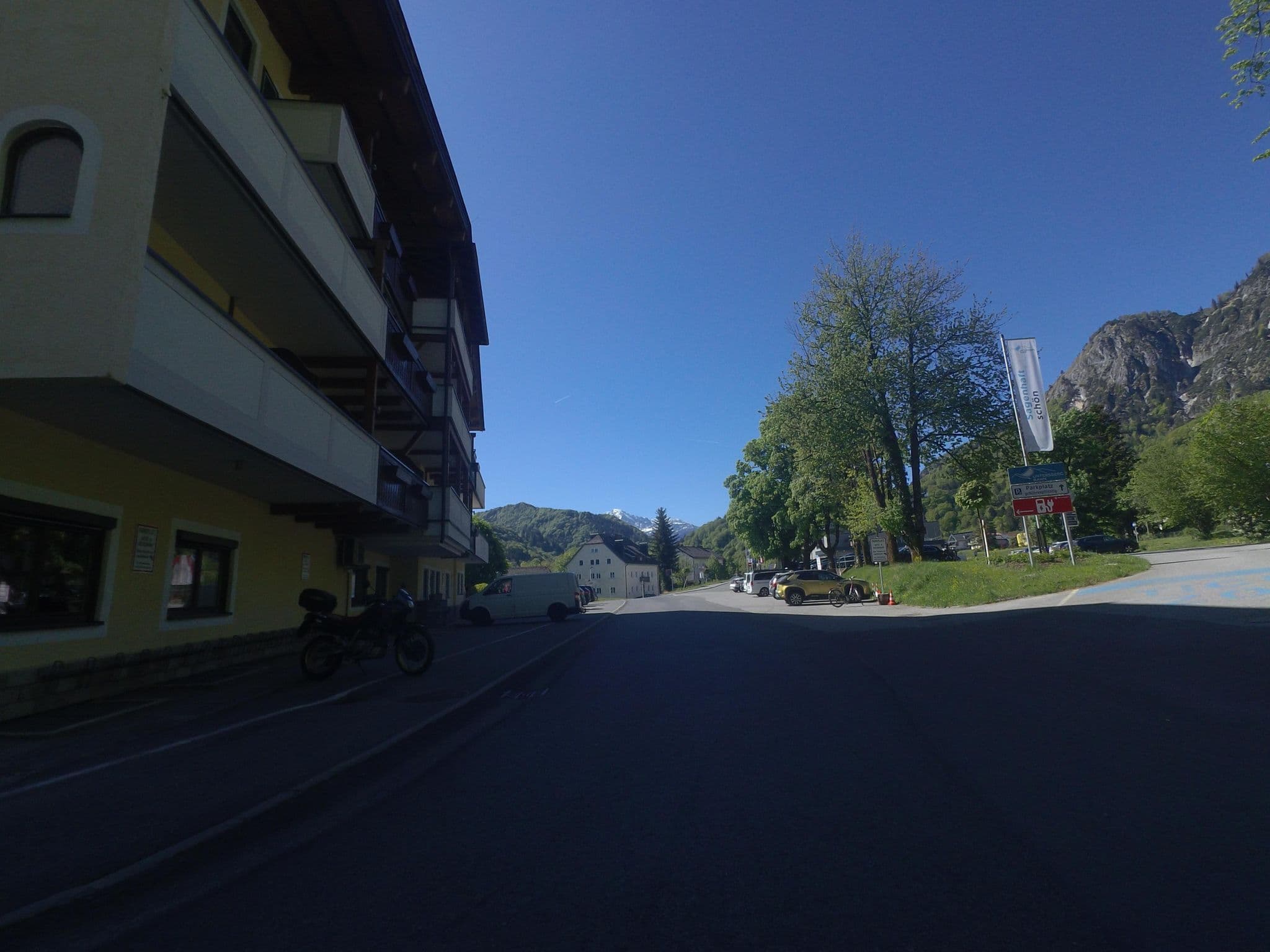Street view near Hotel & Gasthaus Untersberg, Grödig — © schermy_at (CC BY-SA · Mapillary)